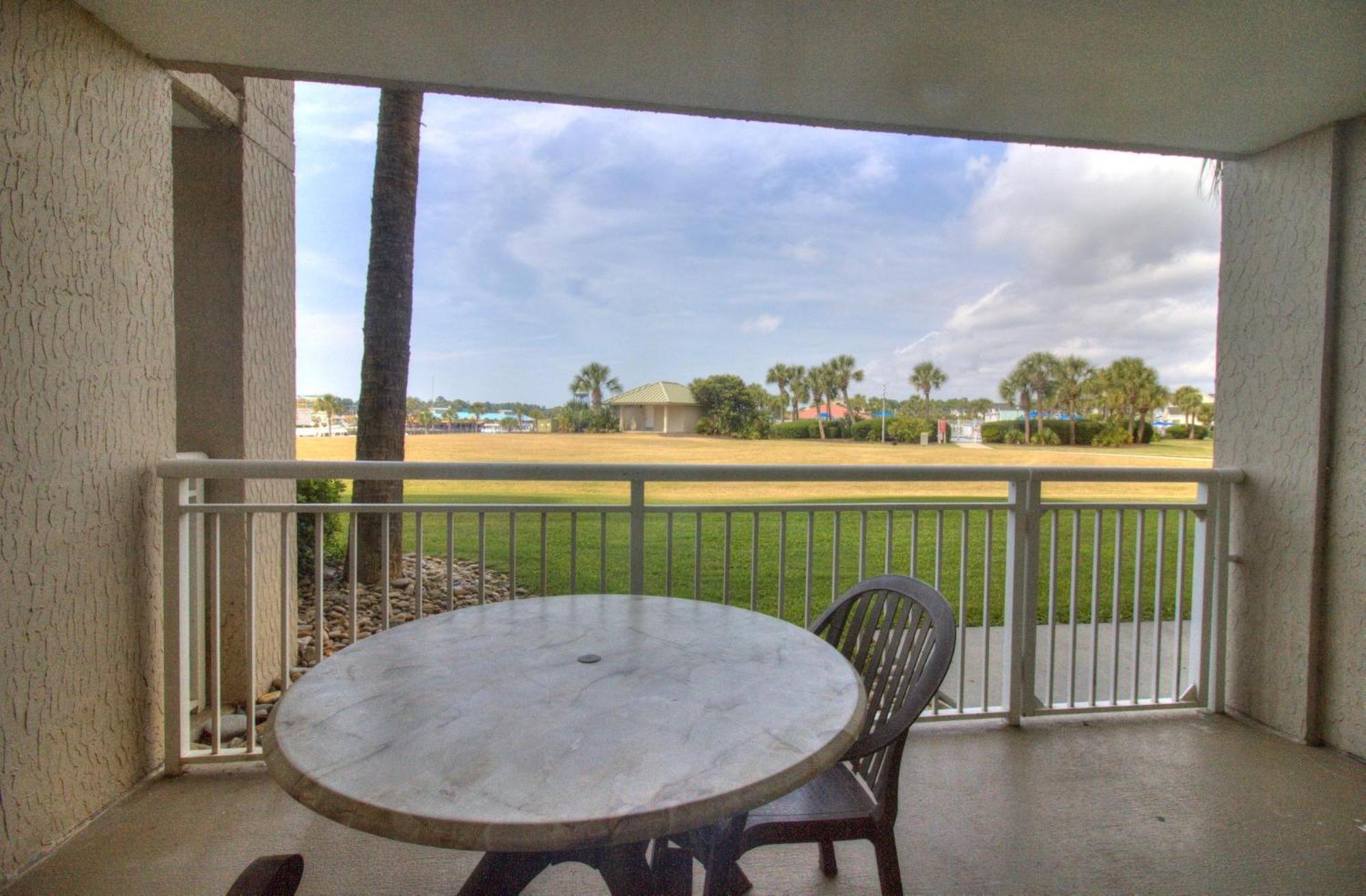 Barefoot Yacht Club - 1-104 *