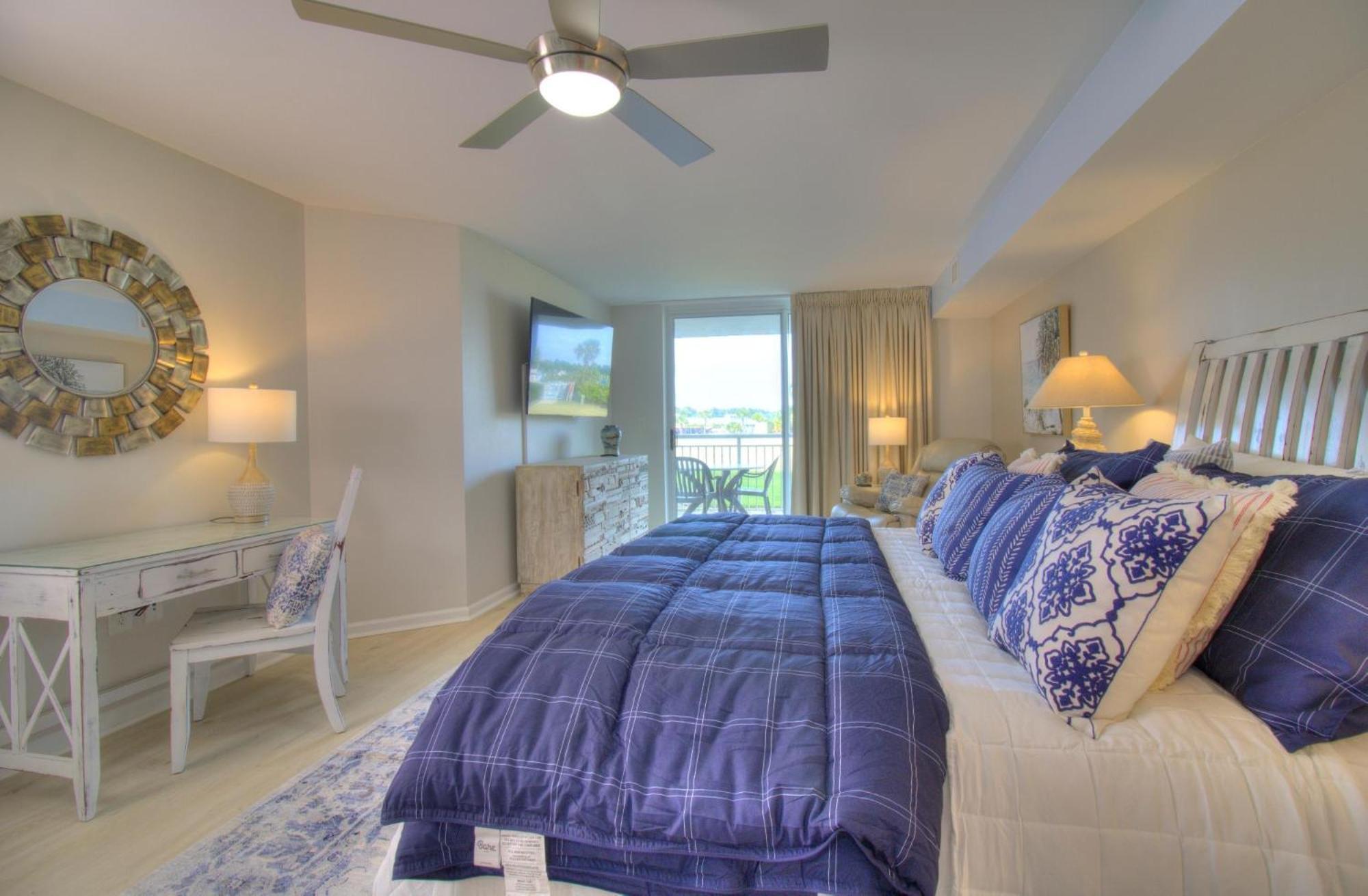 Barefoot Yacht Club - 1-104 Holiday home