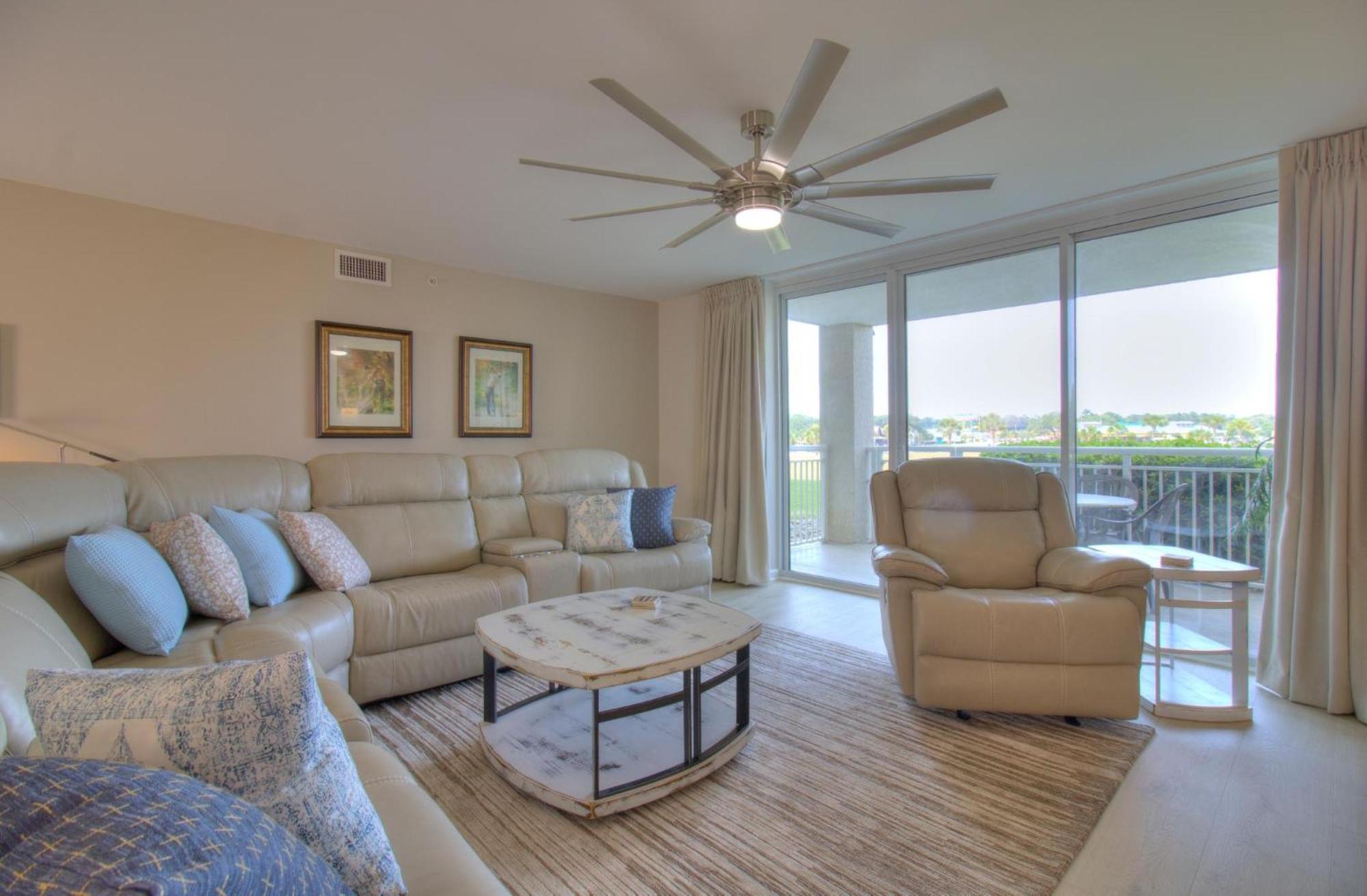 Barefoot Yacht Club - 1-104 Holiday home *