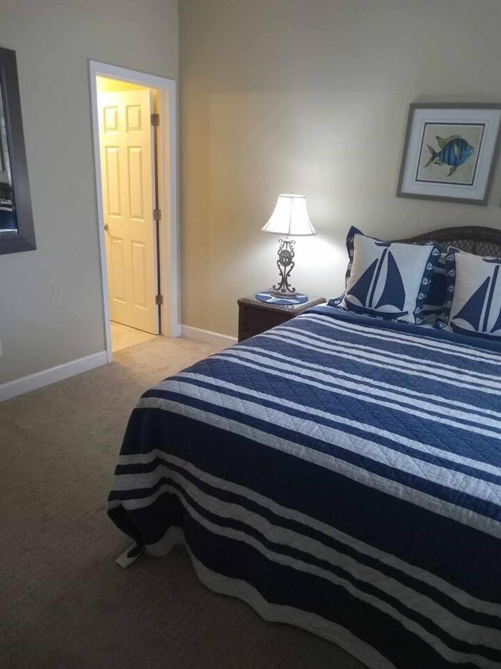 Holiday home Captivating 4 Bedroom House With Double Balconies And A Community Pool-angler 3 Myrtle Beach