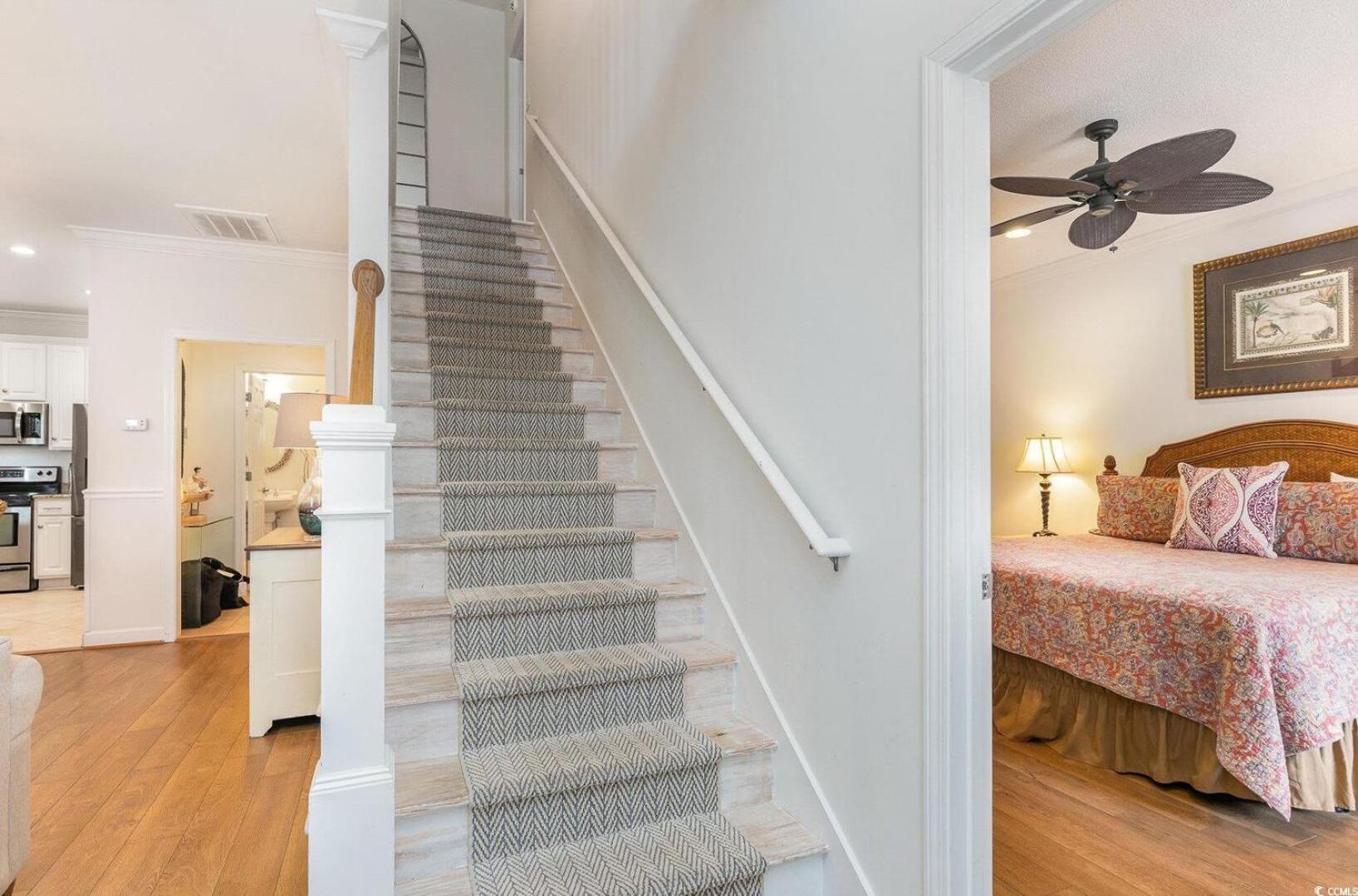 Captivating 4 Bedroom House With Double Balconies And A Community Pool-angler 3