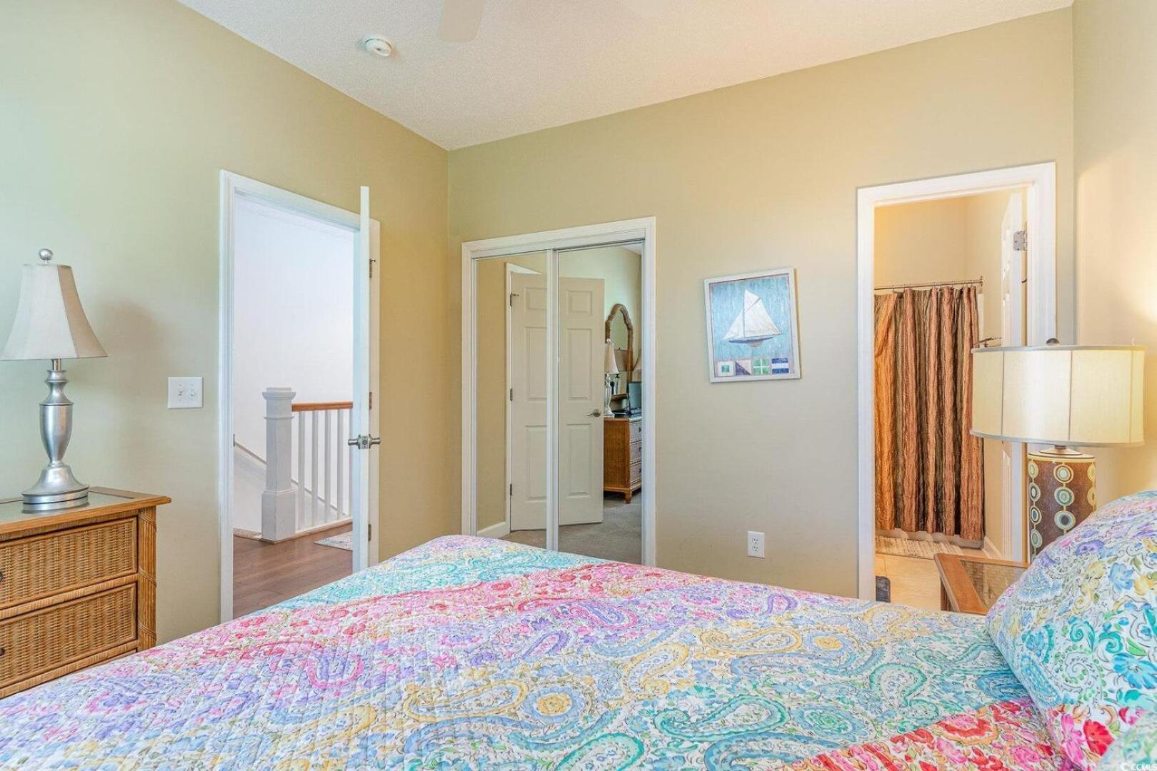 Captivating 4 Bedroom House With Double Balconies And A Community Pool-angler 3 Holiday home *