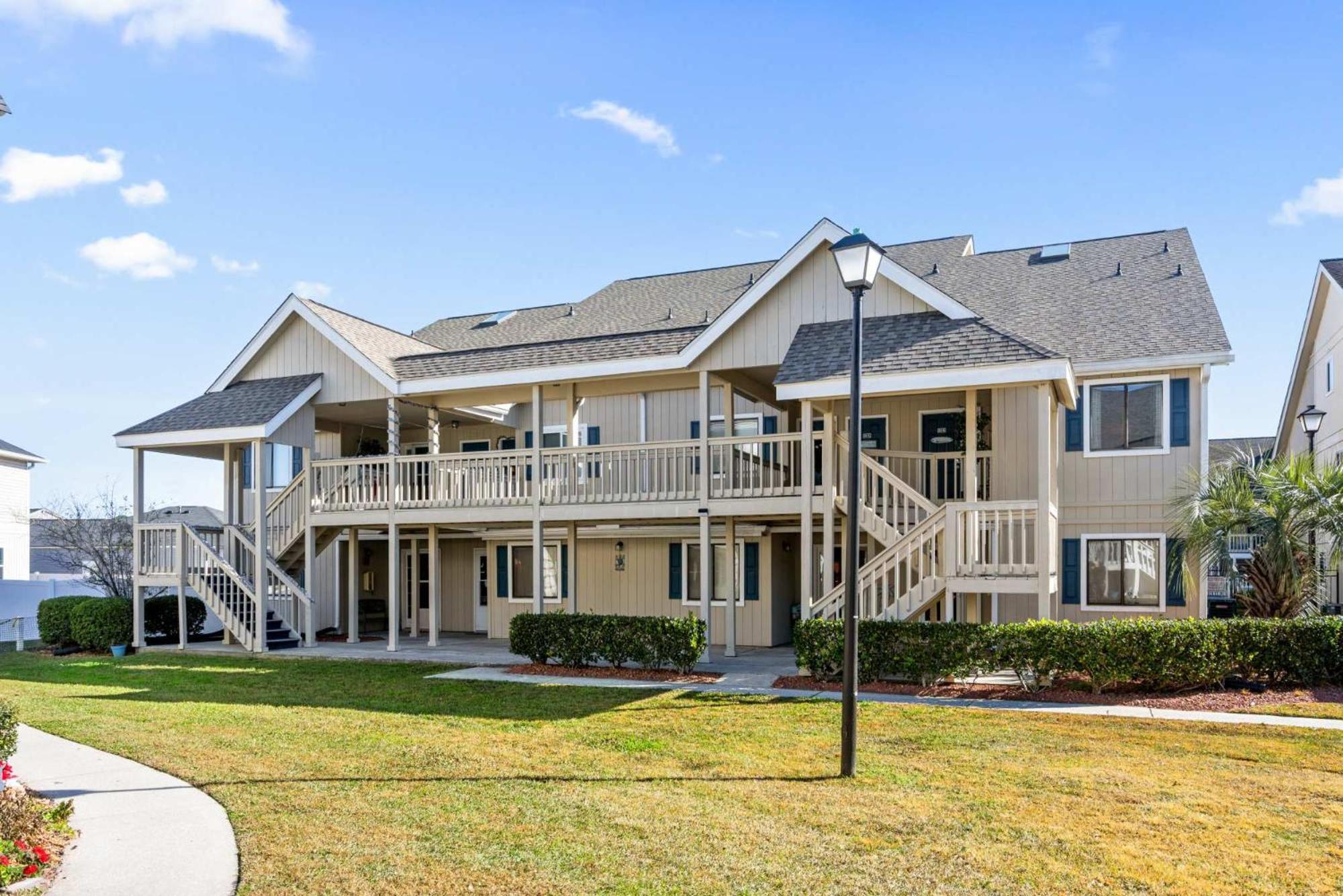 23b Golf Colony In Surfside