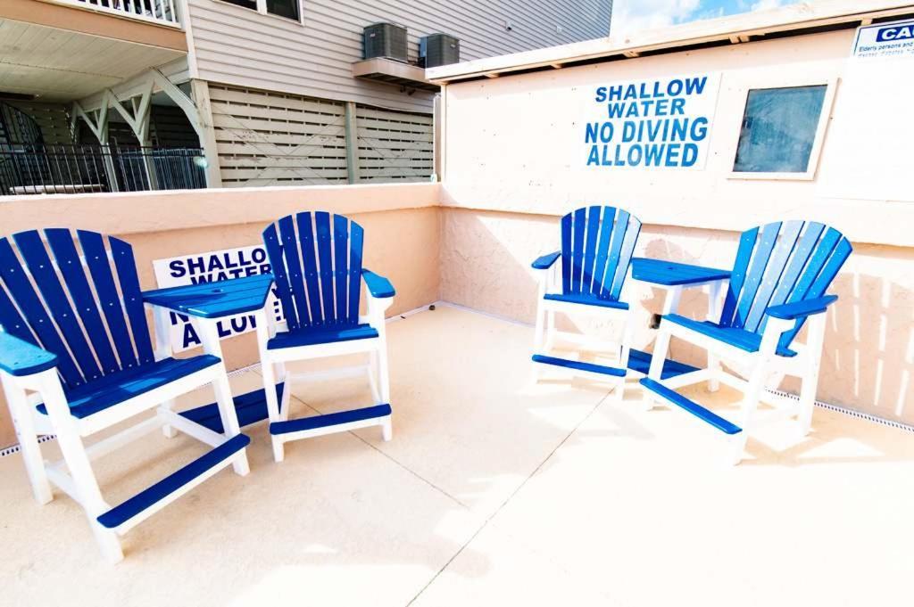 Oceanfront In Heart Of N Myrtle With Pool Holiday home *
