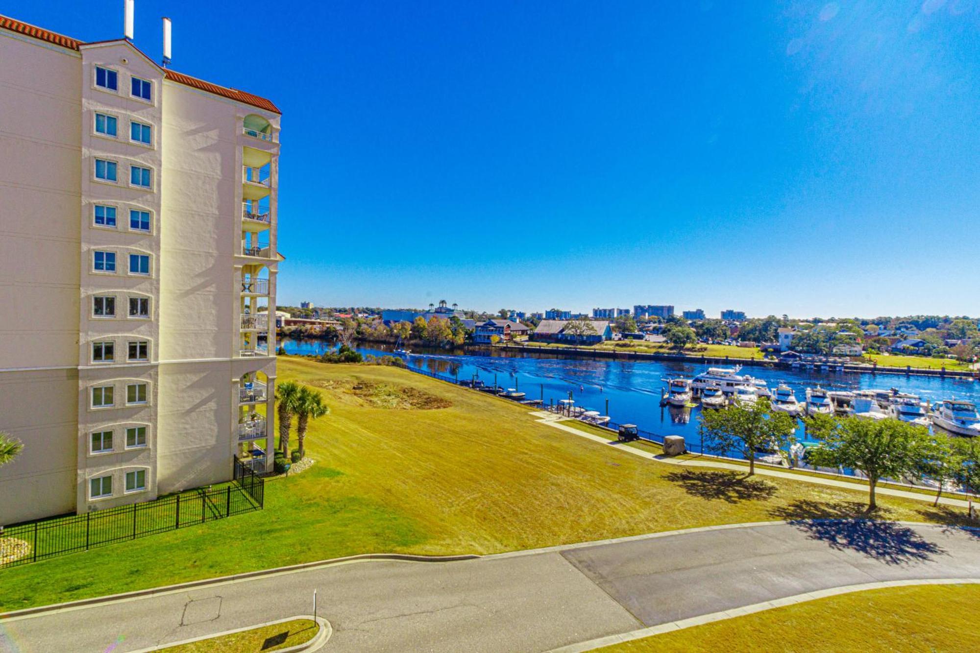 Magnificent 2 Bedroom With Marina Views! Yacht Club 1-501 A&c Holiday home Myrtle Beach