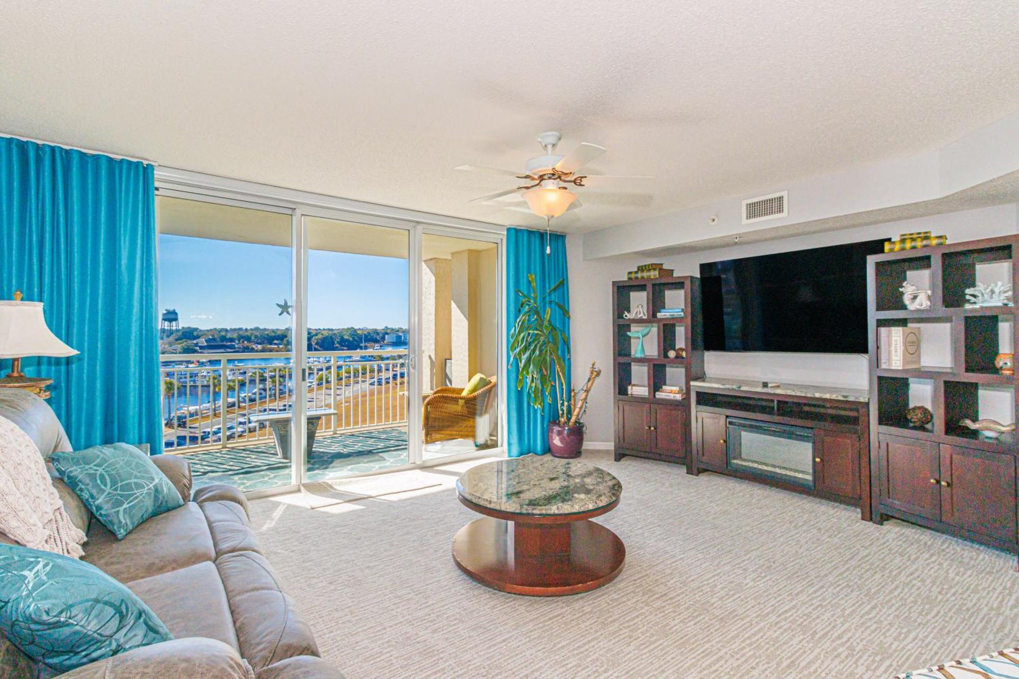 Magnificent 2 Bedroom With Marina Views! Yacht Club 1-501 A&c
