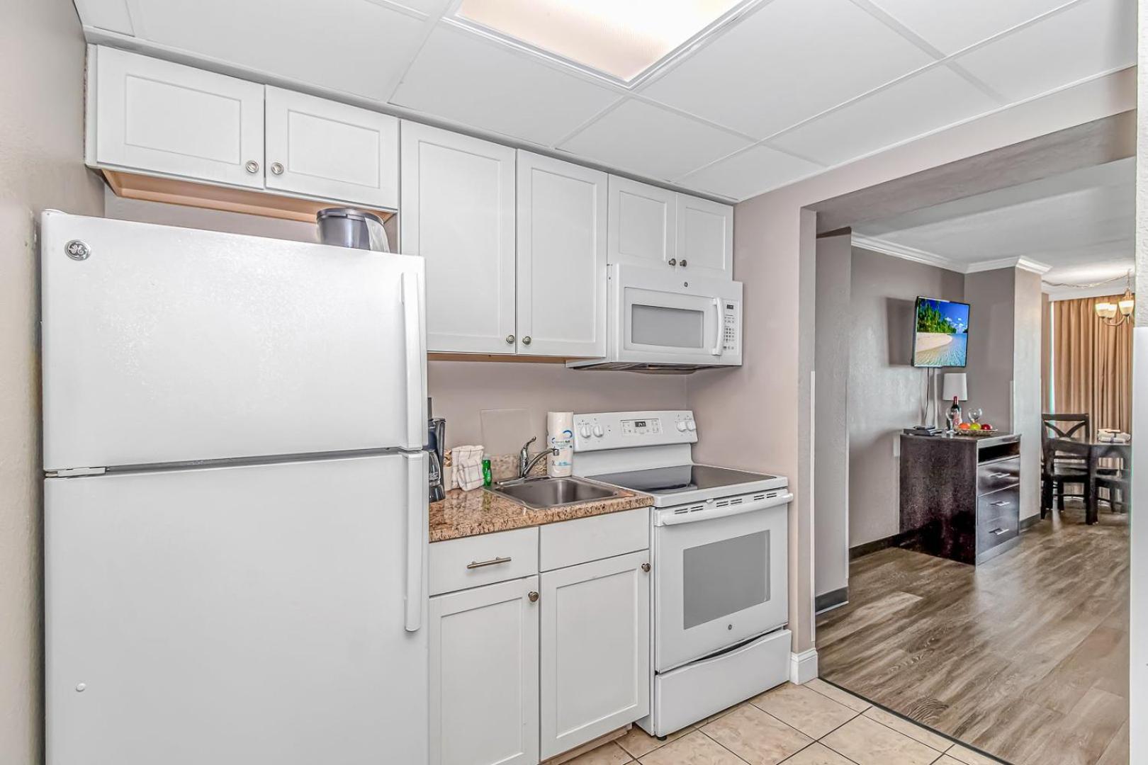 Direct Oceanfront - Caravelle 323 - Sleeps 4 Guests Holiday home *