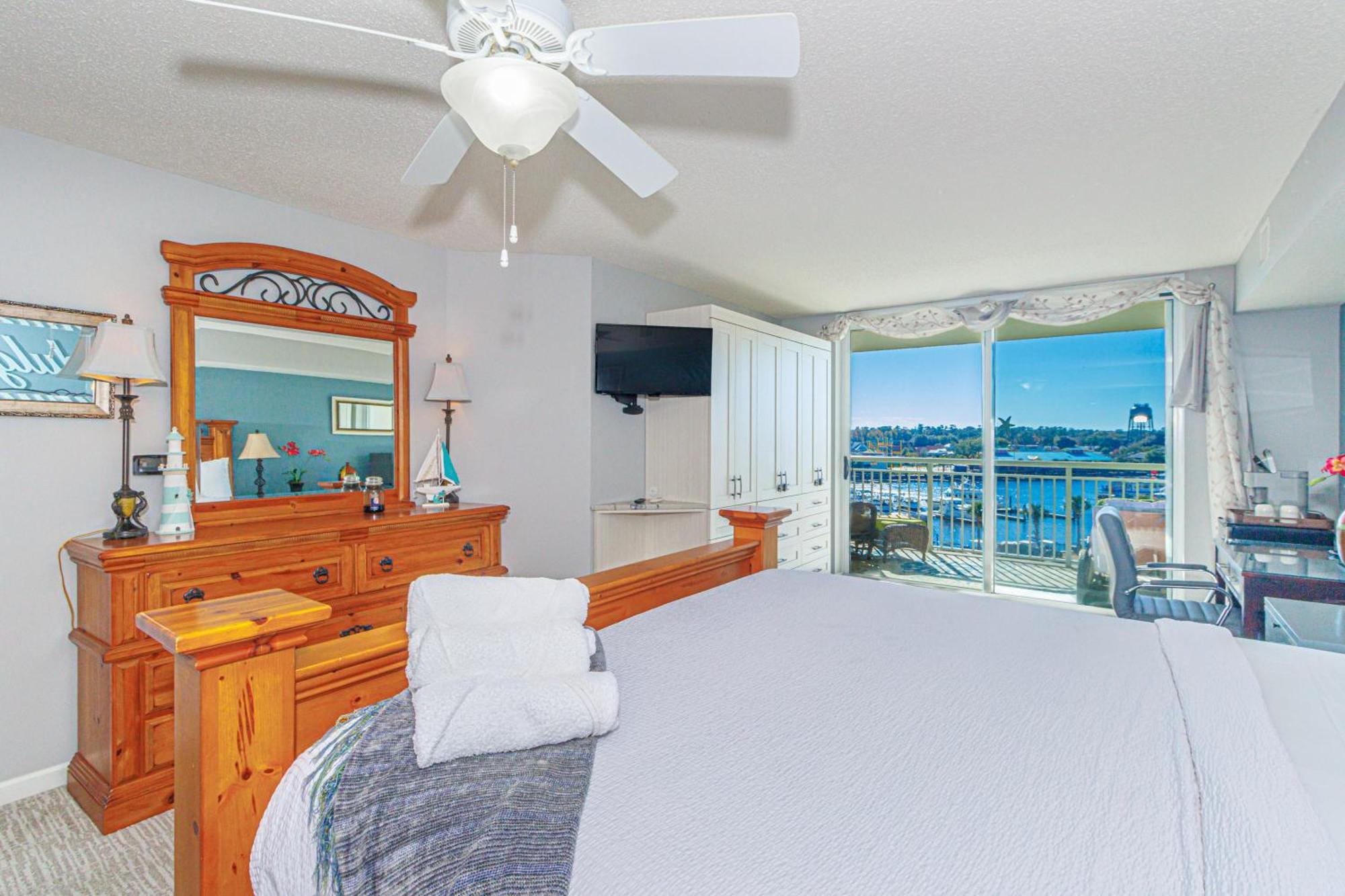 Holiday home Magnificent 2 Bedroom With Marina Views! Yacht Club 1-501 A&c Myrtle Beach
