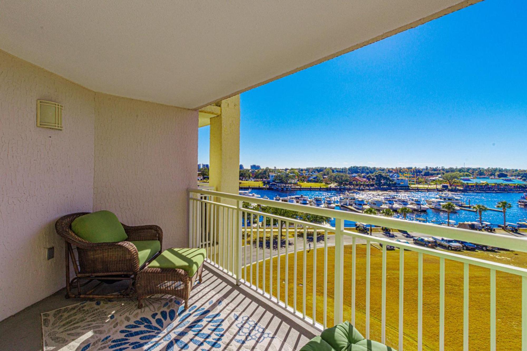 Holiday home Marvelous King With Marina Views! Yacht Club 1-501 C Myrtle Beach