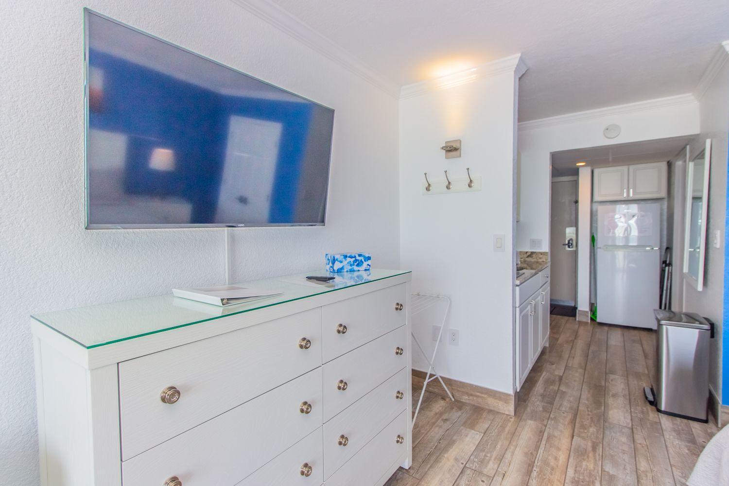 Modern Oceanfront King Studio-sand Dunes 2432