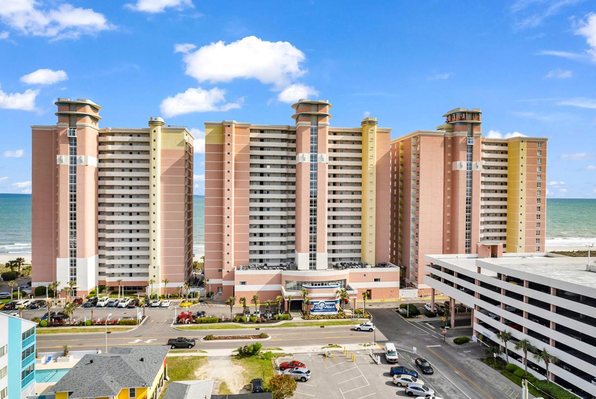 Apartment Baywatch Oceanfront Dream Maker *