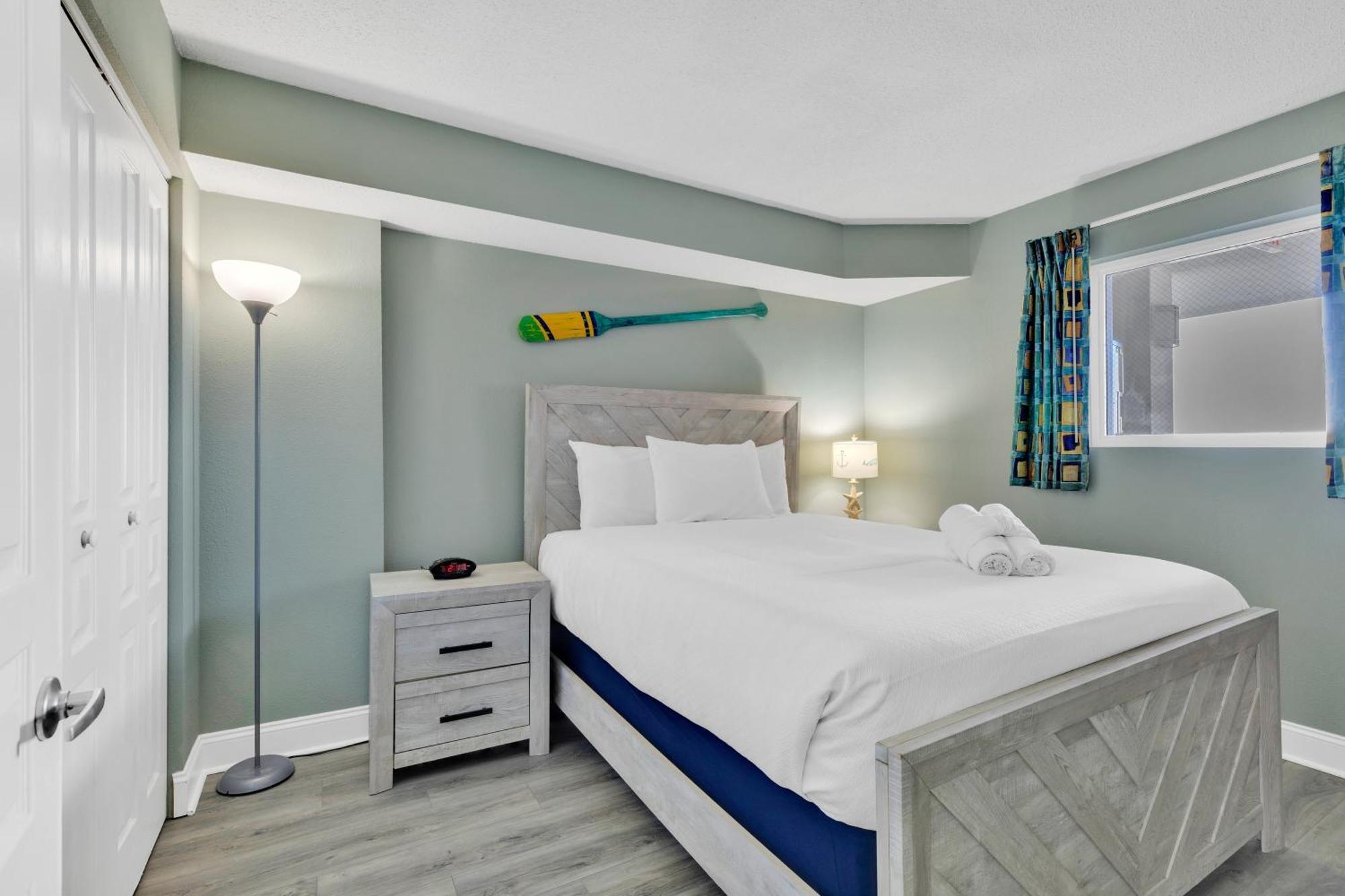 Baywatch Oceanfront Dream Maker Apartment