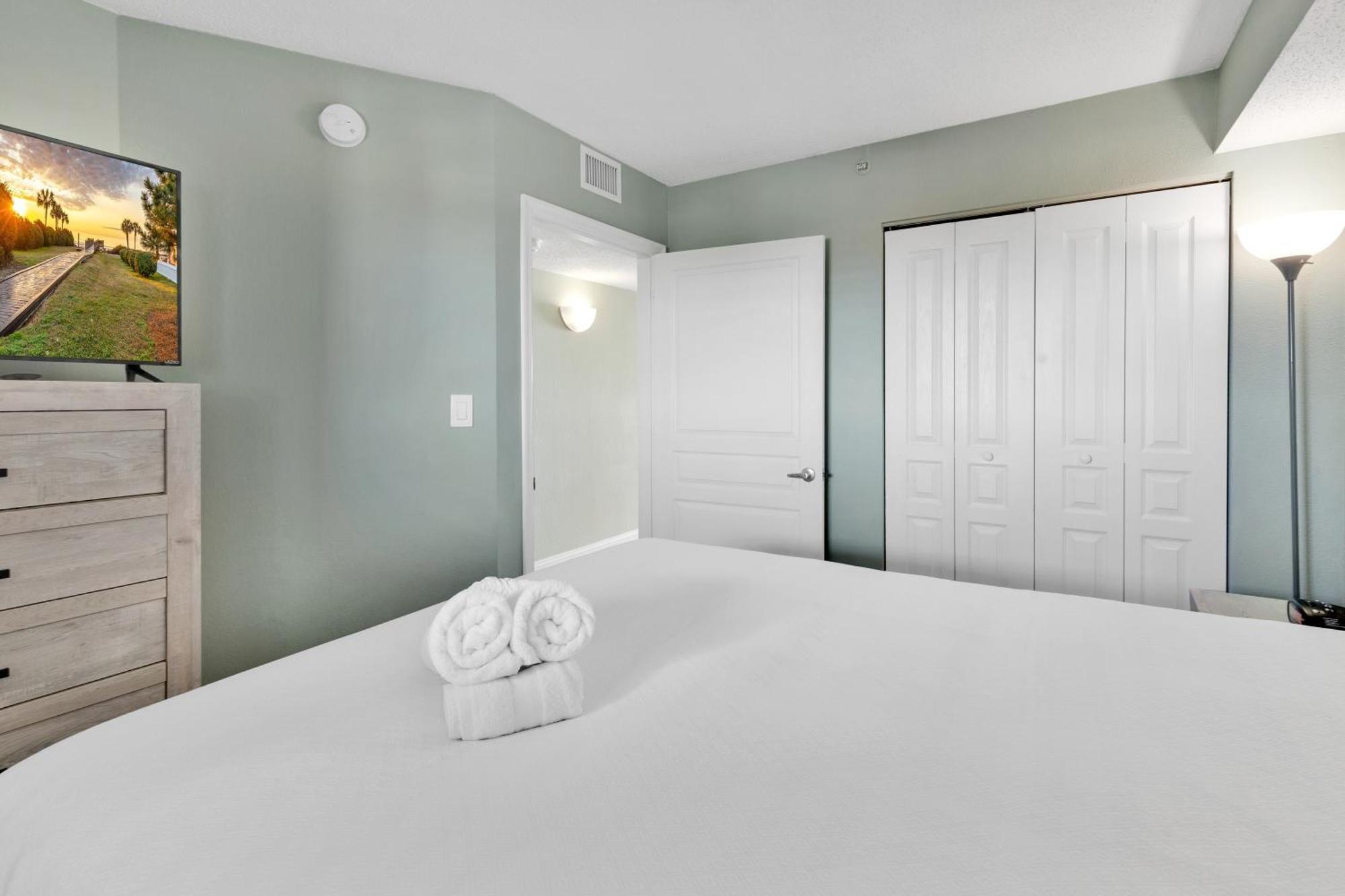Baywatch Oceanfront Dream Maker * Myrtle Beach