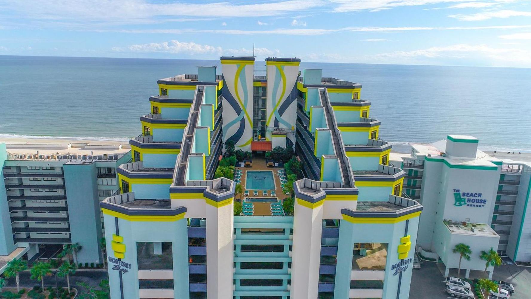 Cozy 1 Bedroom Condo- Immaculate Oceanfront Views- Monterey Bay 1617 Holiday home Myrtle Beach