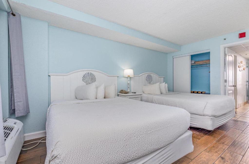 Cozy 1 Bedroom Condo- Immaculate Oceanfront Views- Monterey Bay 1617 Myrtle Beach