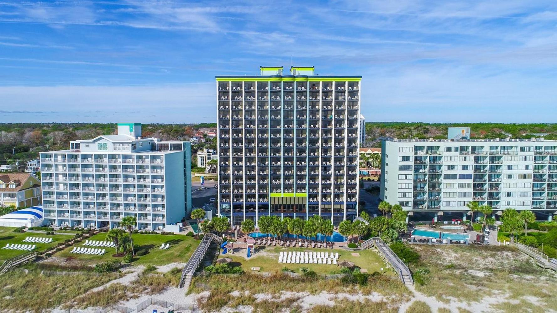 Cozy 1 Bedroom Condo- Immaculate Oceanfront Views- Monterey Bay 1617