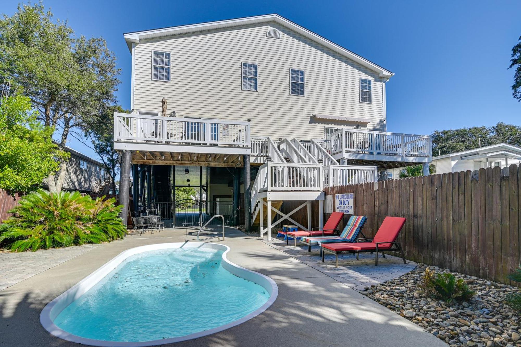 Holiday home 2 Blocks To Ocean Garden With Pool! *