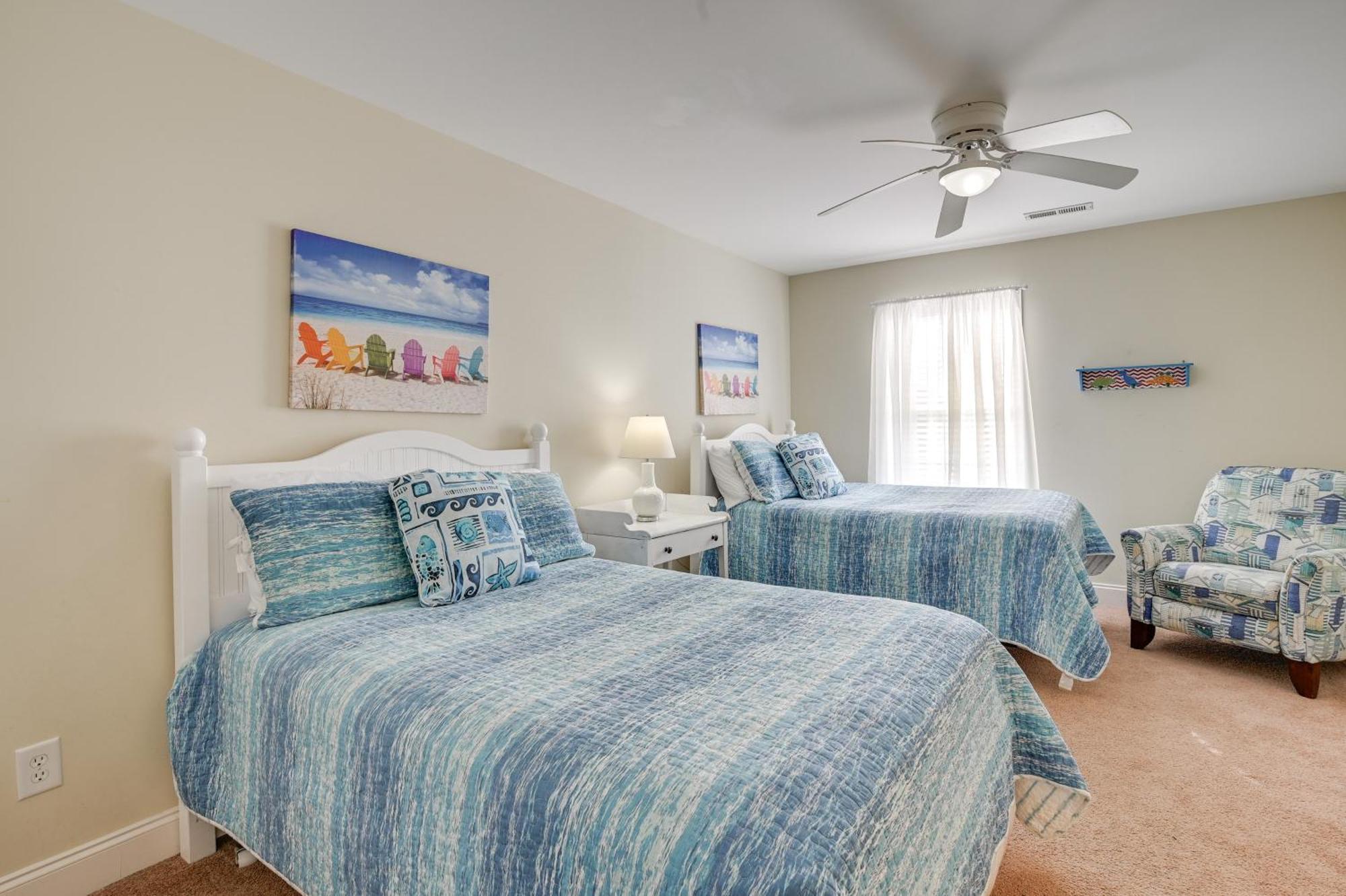 2 Blocks To Ocean Garden With Pool! *