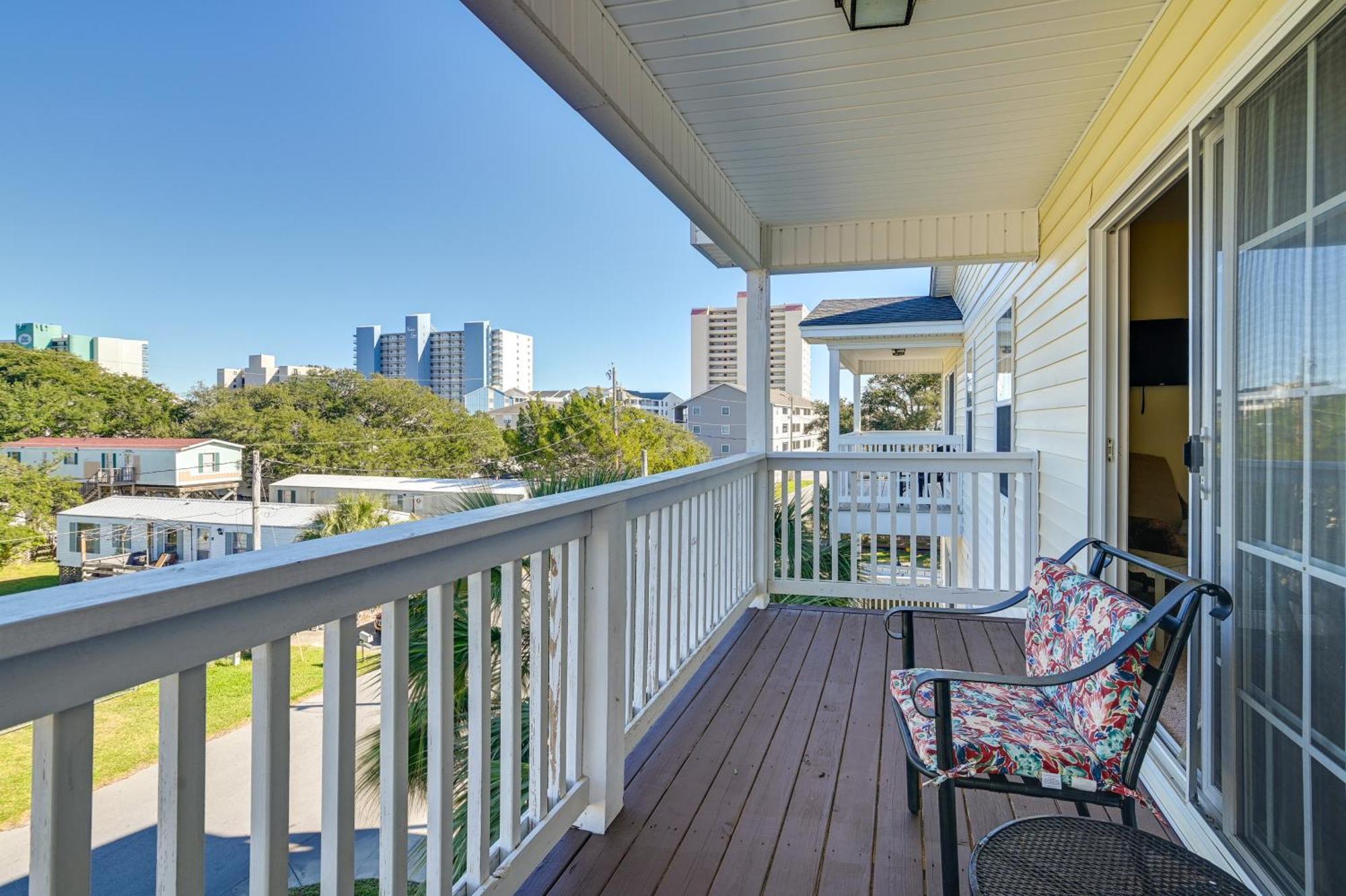2 Blocks To Ocean Garden With Pool! Holiday home *