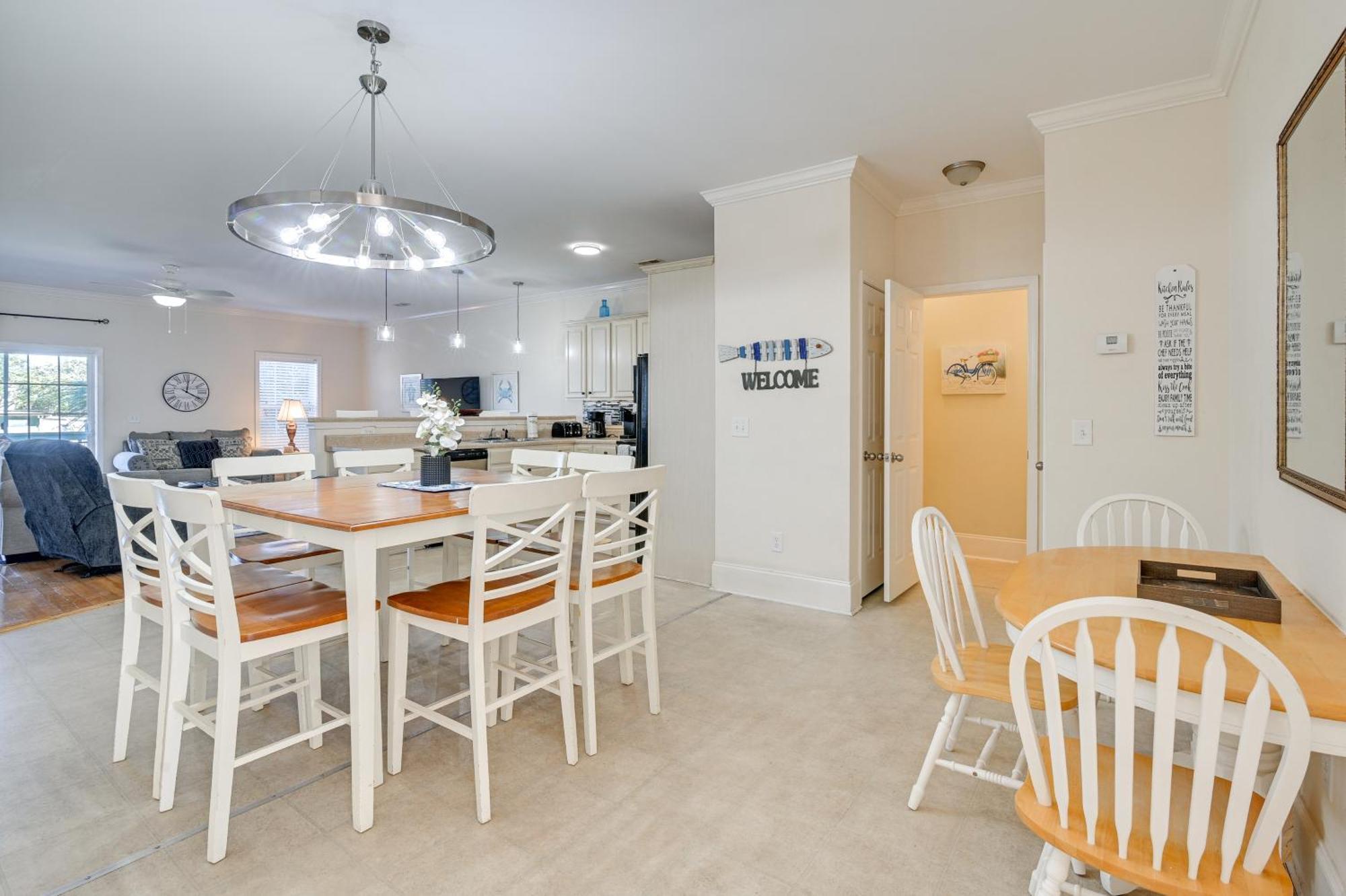 2 Blocks To Ocean Garden With Pool! Holiday home *