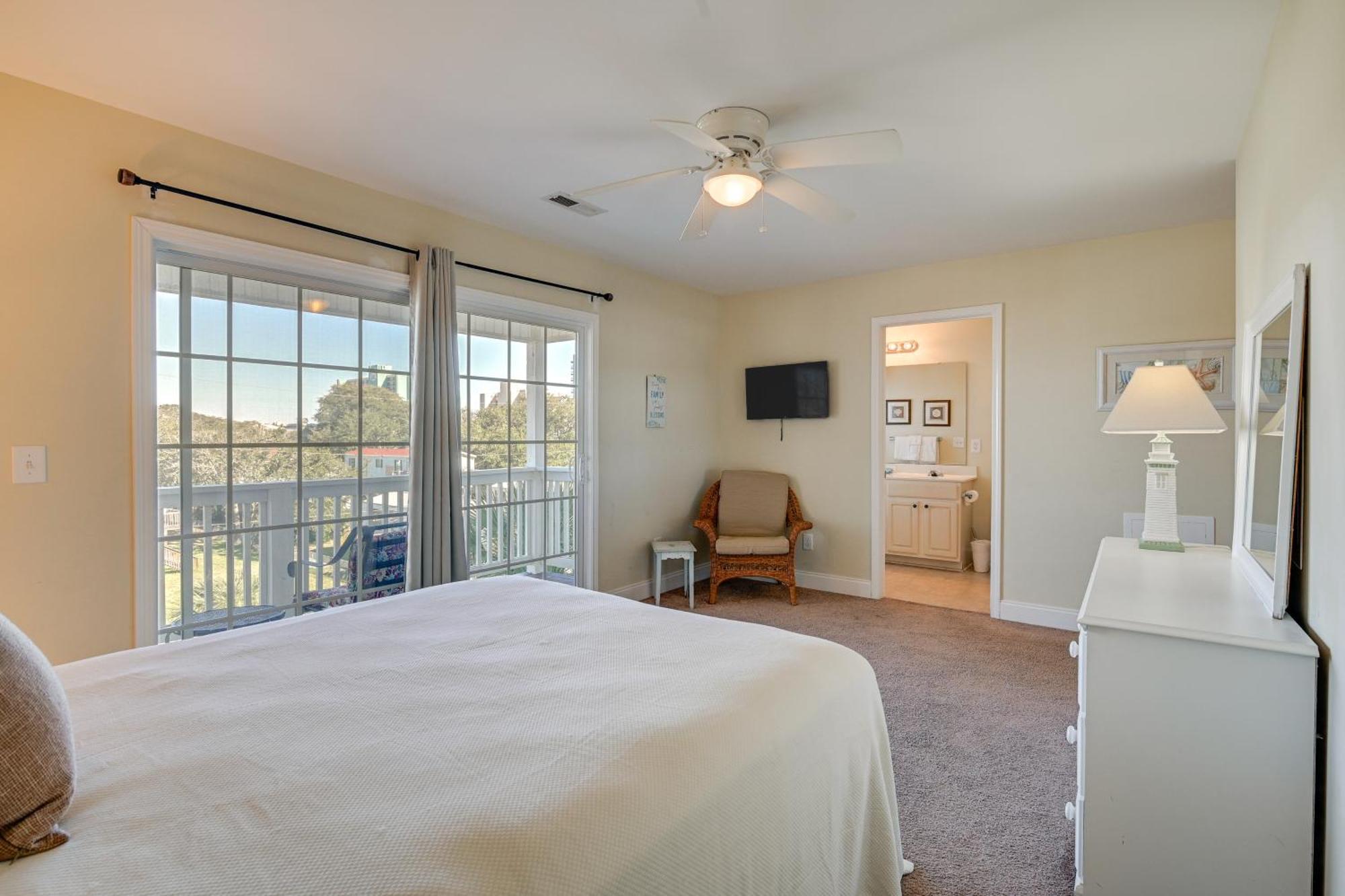 2 Blocks To Ocean Garden With Pool! * Myrtle Beach