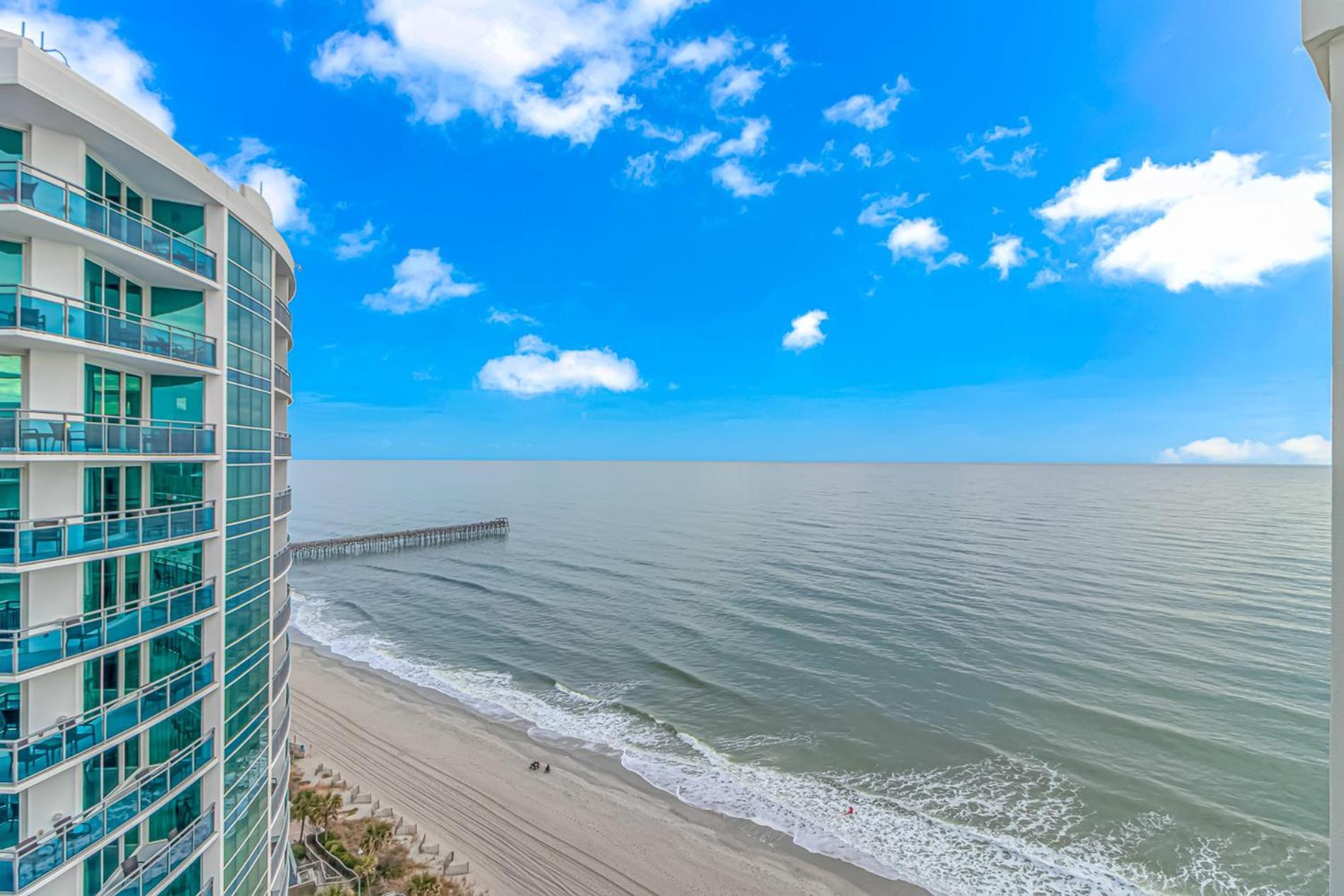 Holiday home 1 Bedroom Oceanview Penthouse At Sandy Beach! 1905