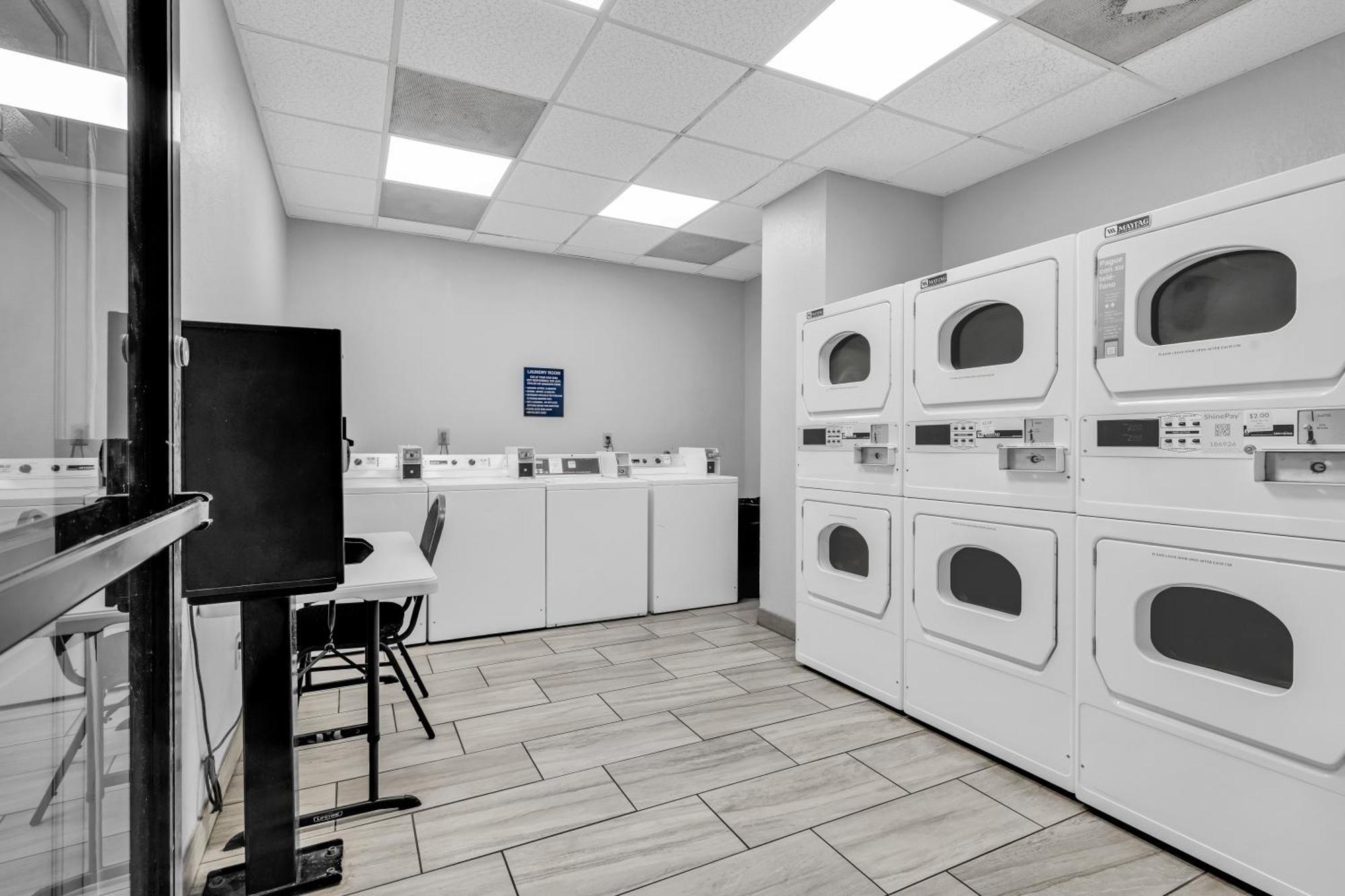 Bluewater 303 Apartment