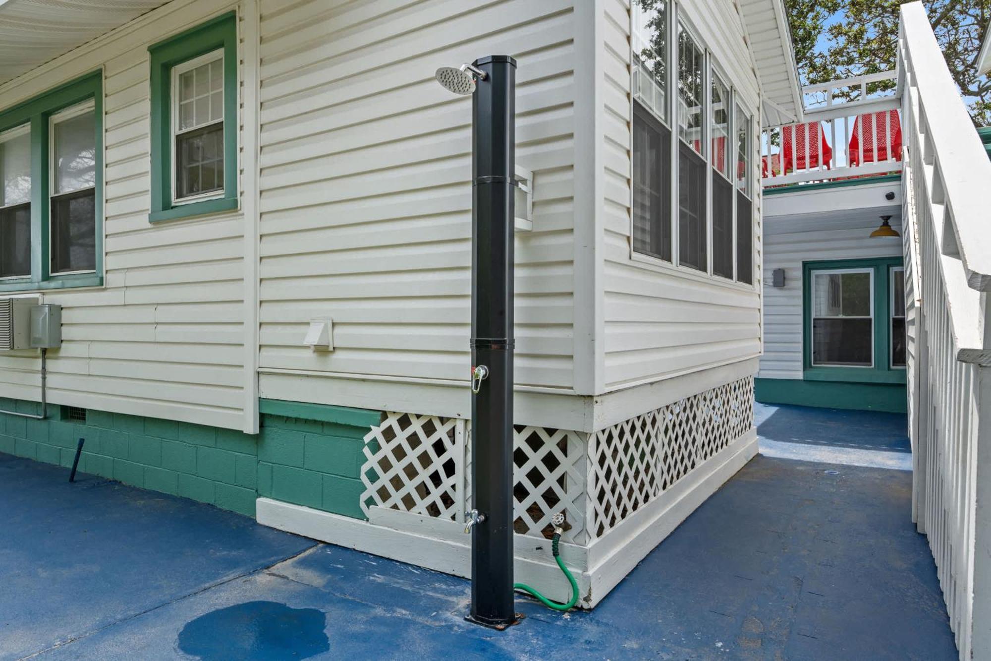 2br1ba Sleeps 6 Pet-friendly Walk To Ocean * Myrtle Beach