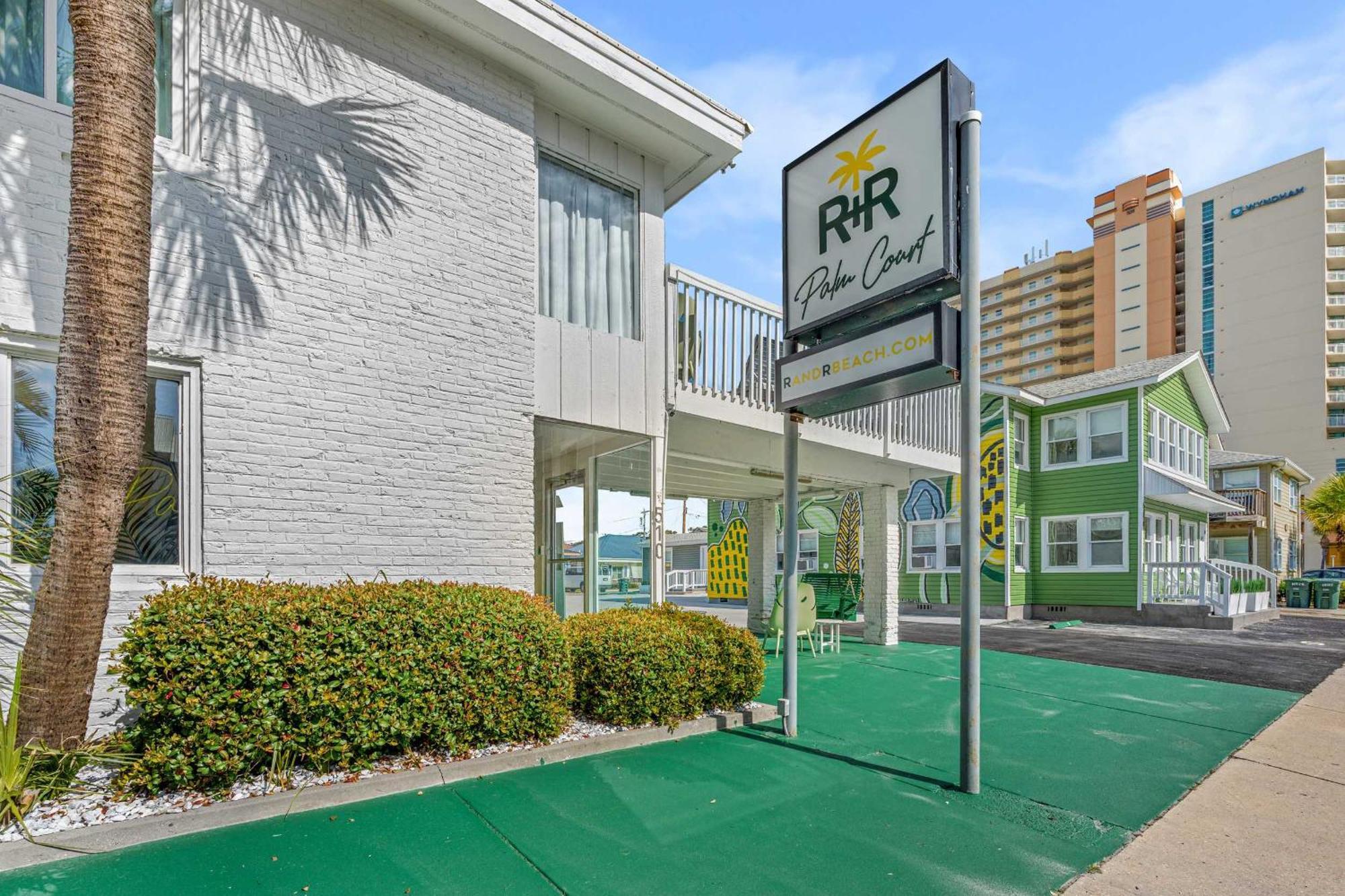 2br 1bath Short Walk To And Main St Apartment
