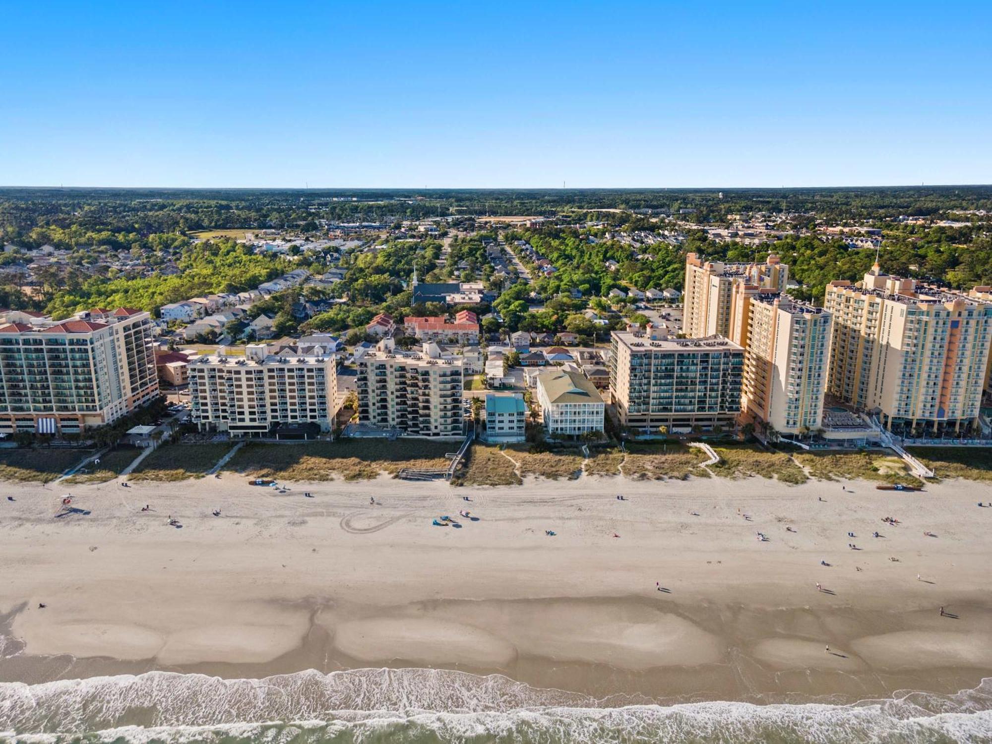 2 Double Beds Sleeps 4 Walk To Main St * Myrtle Beach
