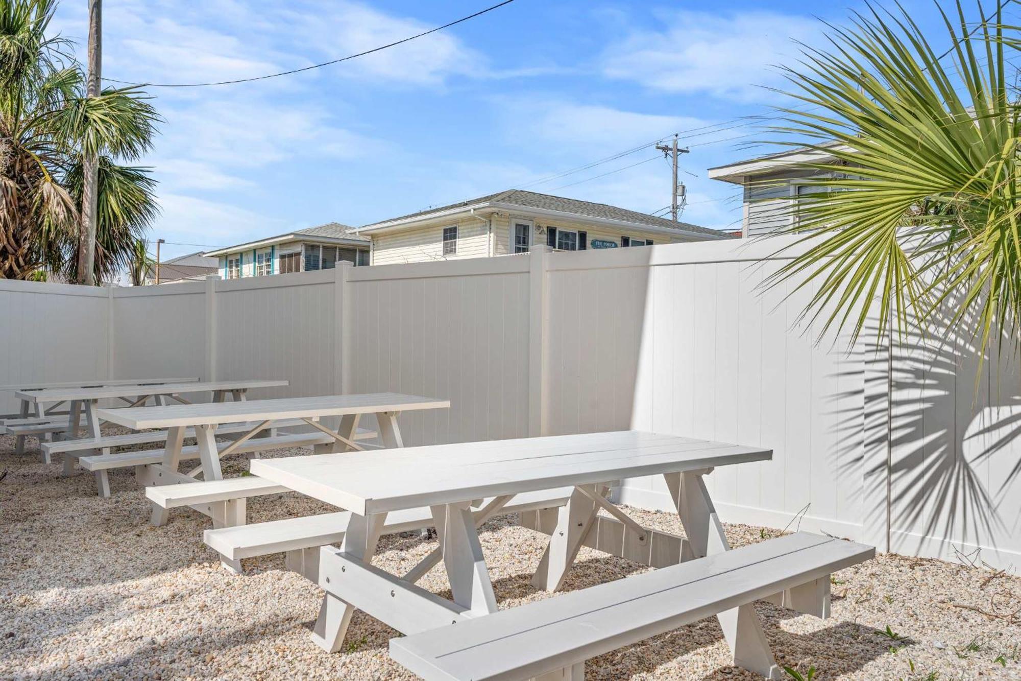 Apartment 2br 1ba Sleeps 6 And Across From The Myrtle Beach