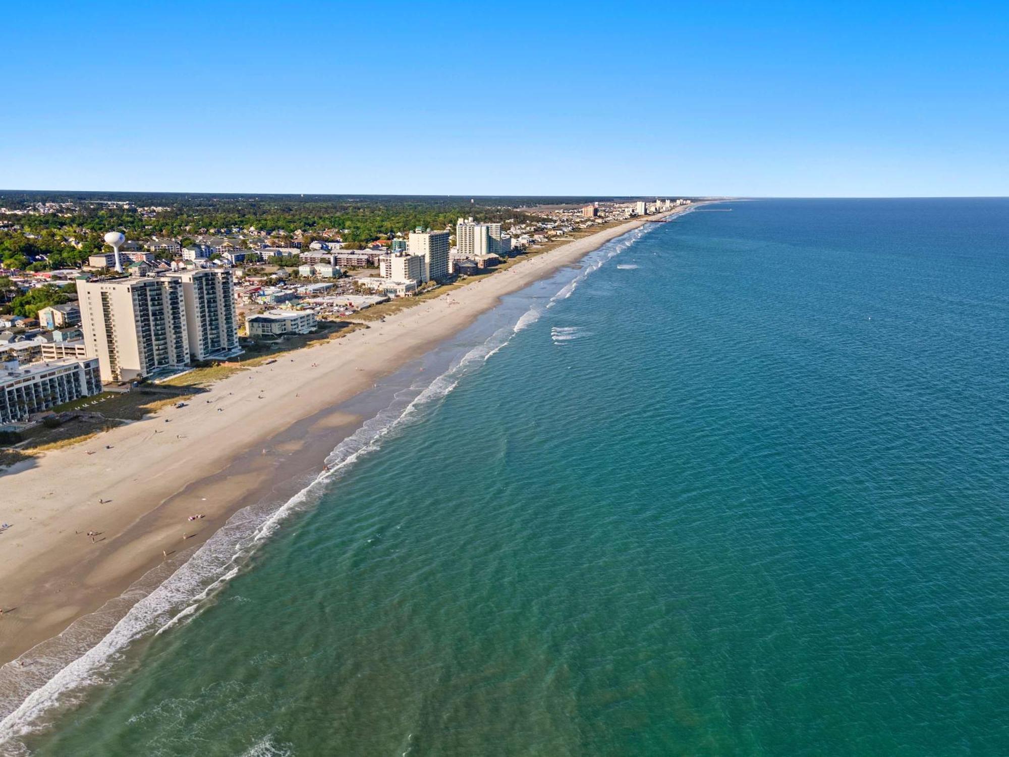Apartment 2br 1ba Sleeps 6 And Across From The *
