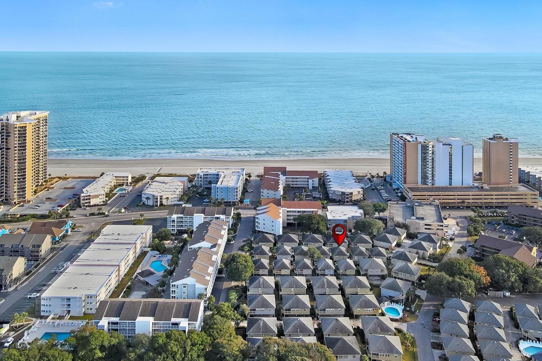 2 Bedroom Guest Cottage Steps From The Beach!