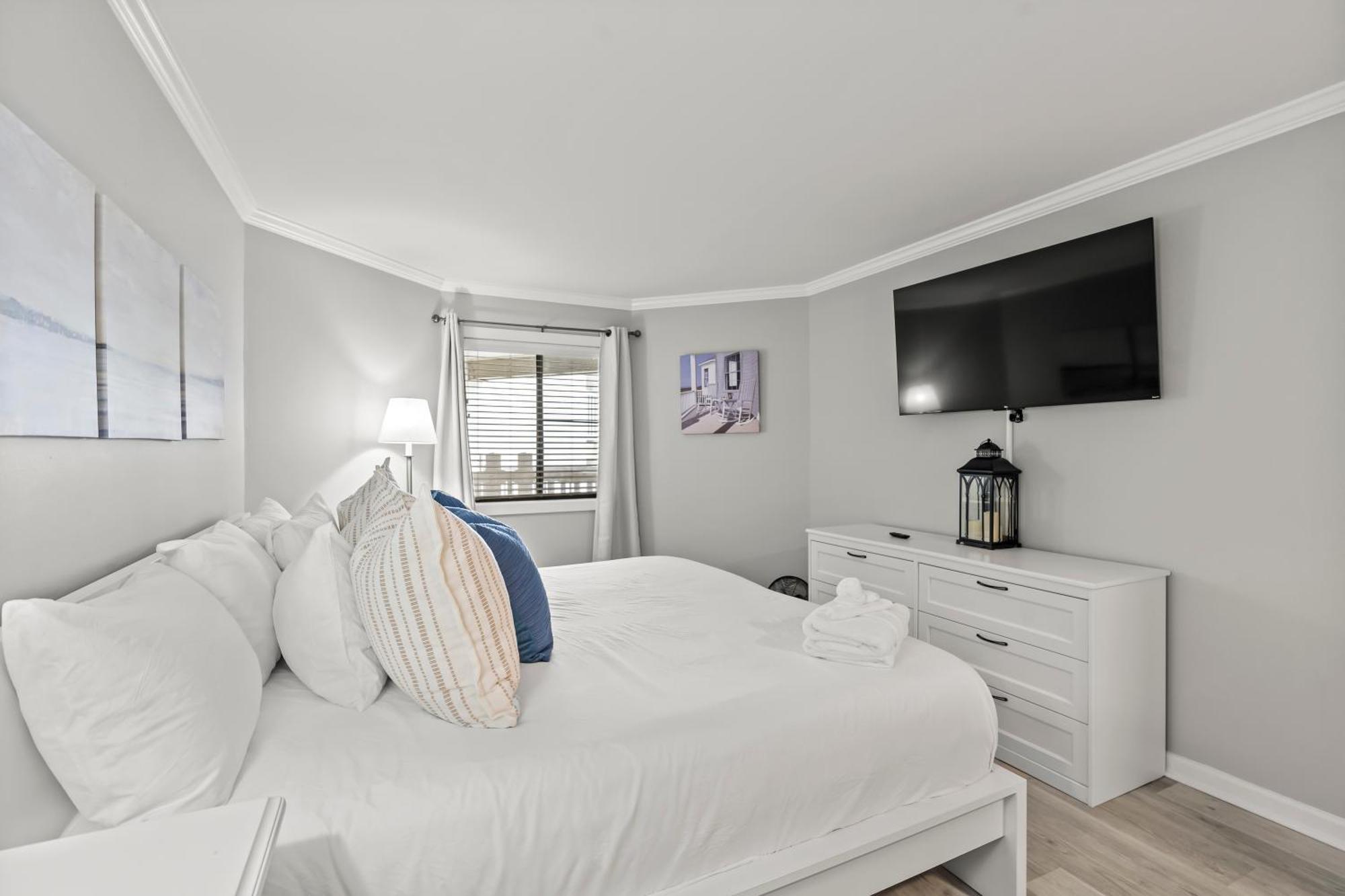 Cozy 2 Bedroom At Ocean Creek Apartment
