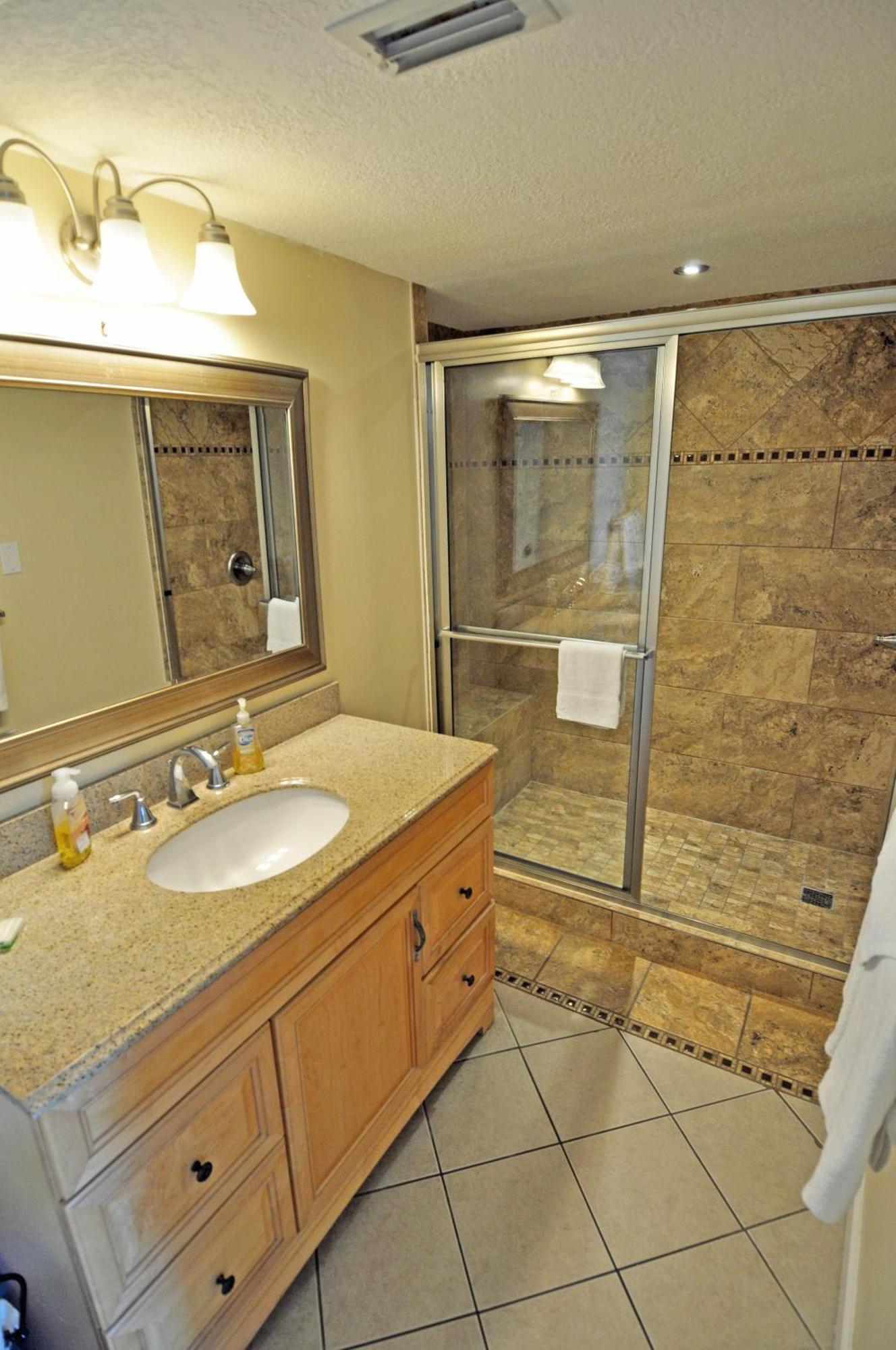 Spt406 Springs Towers Oceanfront 3br Near Main Street Apartment Myrtle Beach