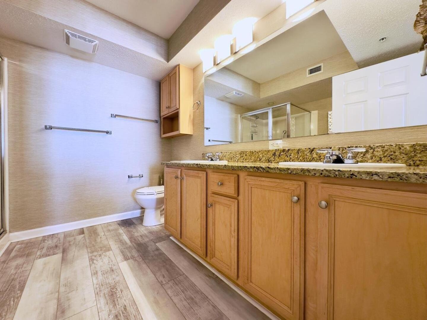 South Shore 607 Apartment *