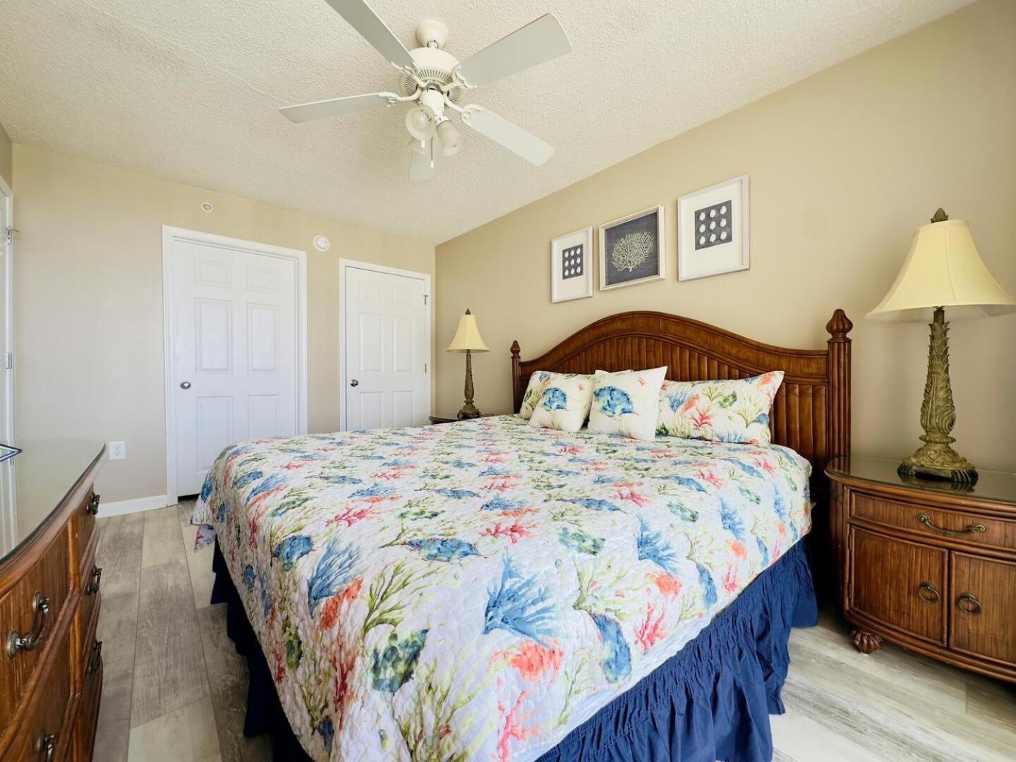 Apartment South Shore 607 *
