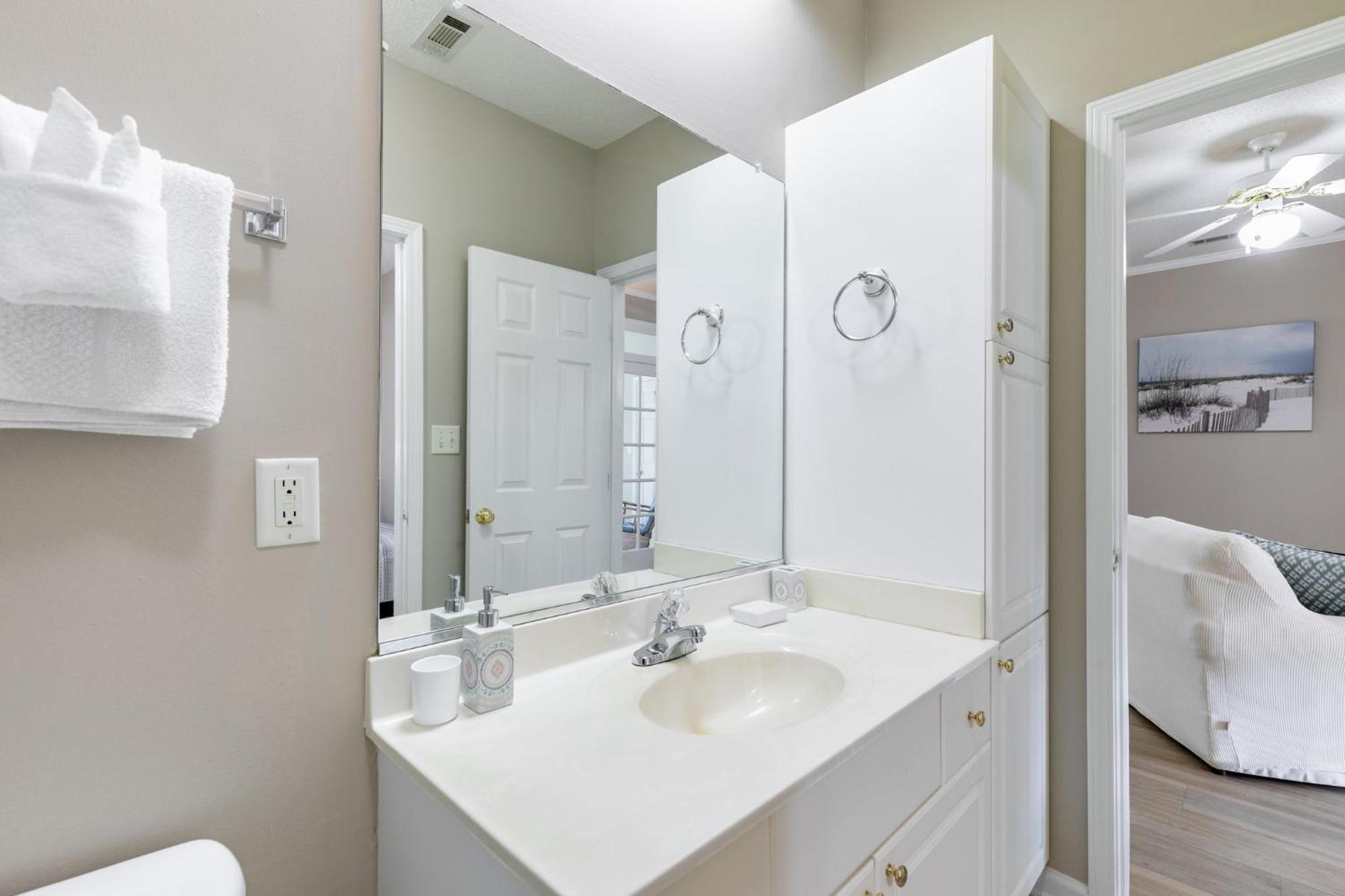 Serenity By The Shore 3br2ba