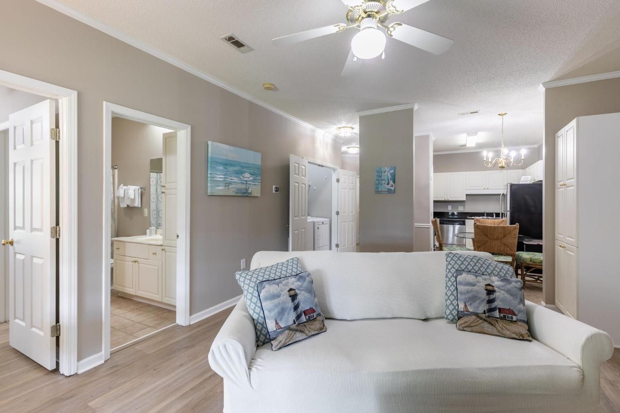 Serenity By The Shore 3br2ba Holiday home *