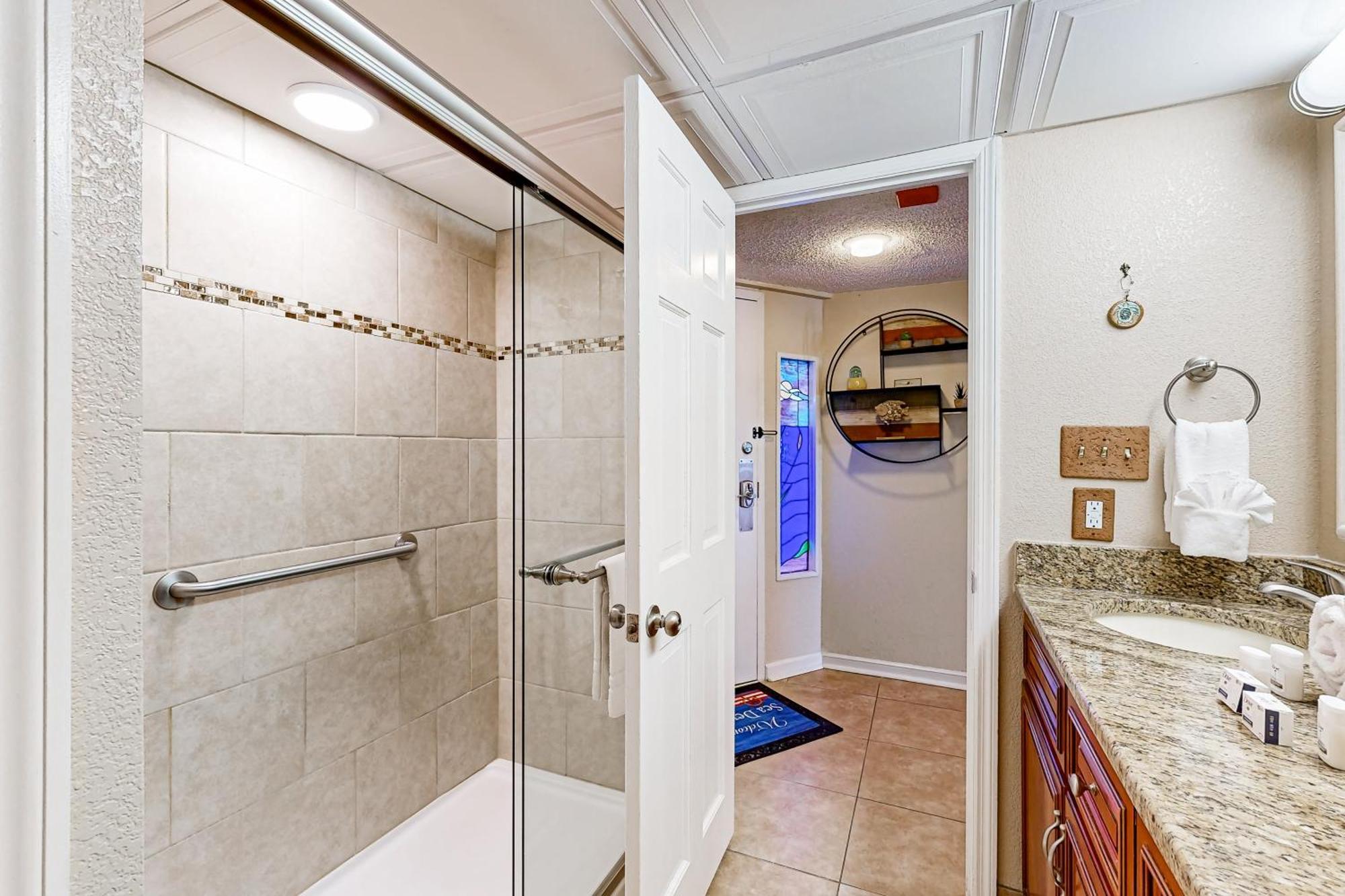 Apartment Cove 611