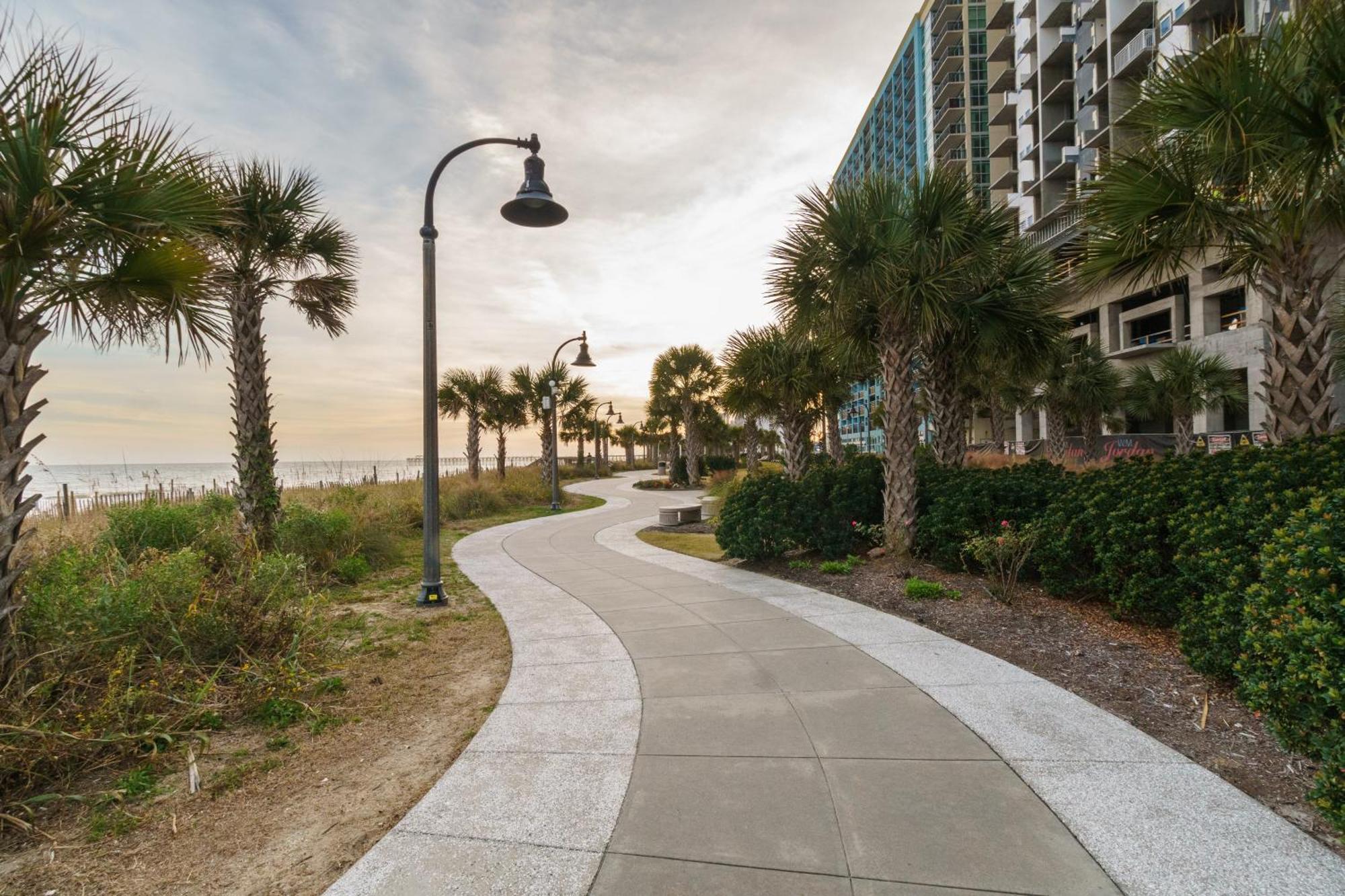 Cove 611 Apartment *