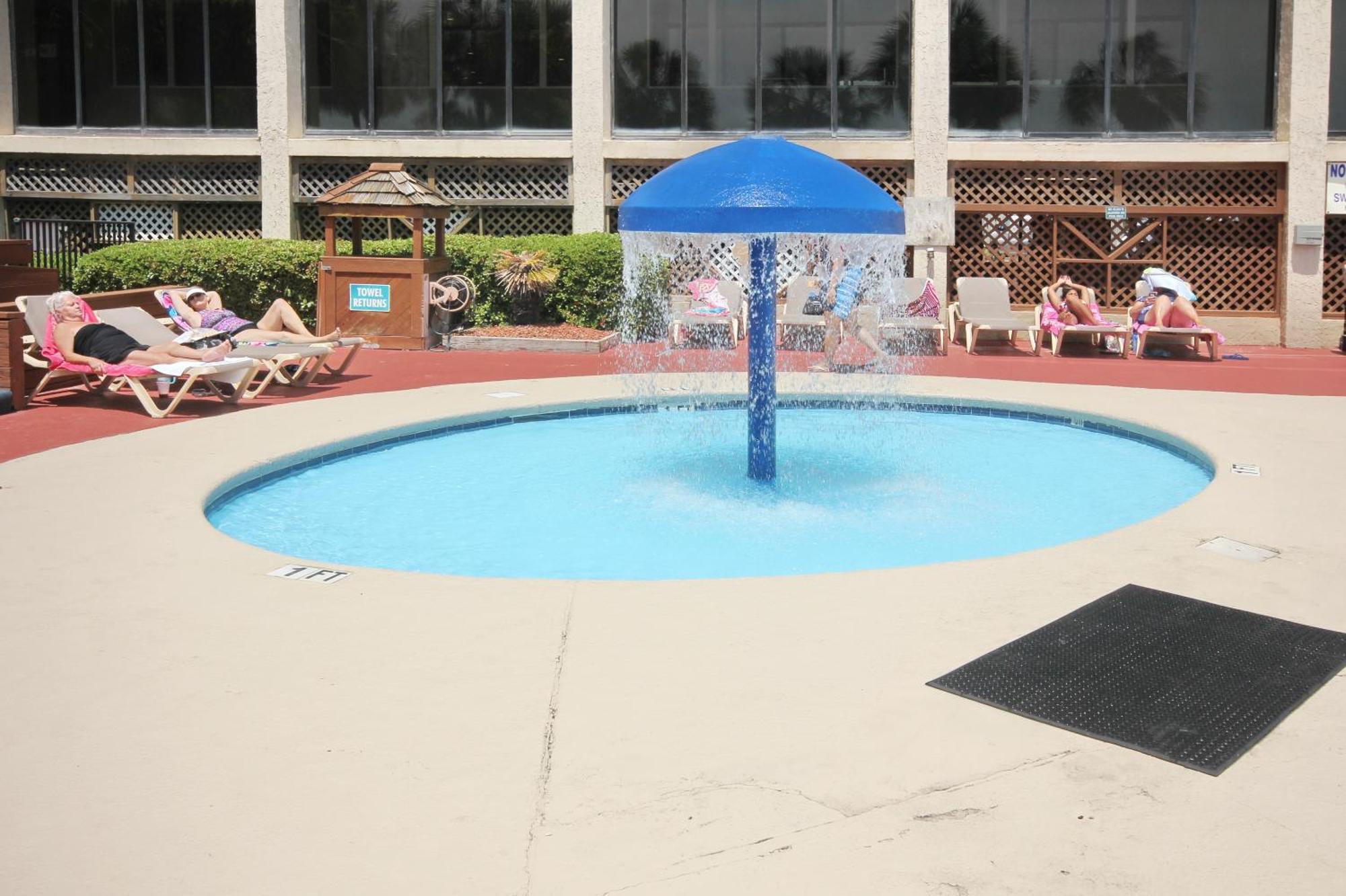 Apartment Cove 611 *
