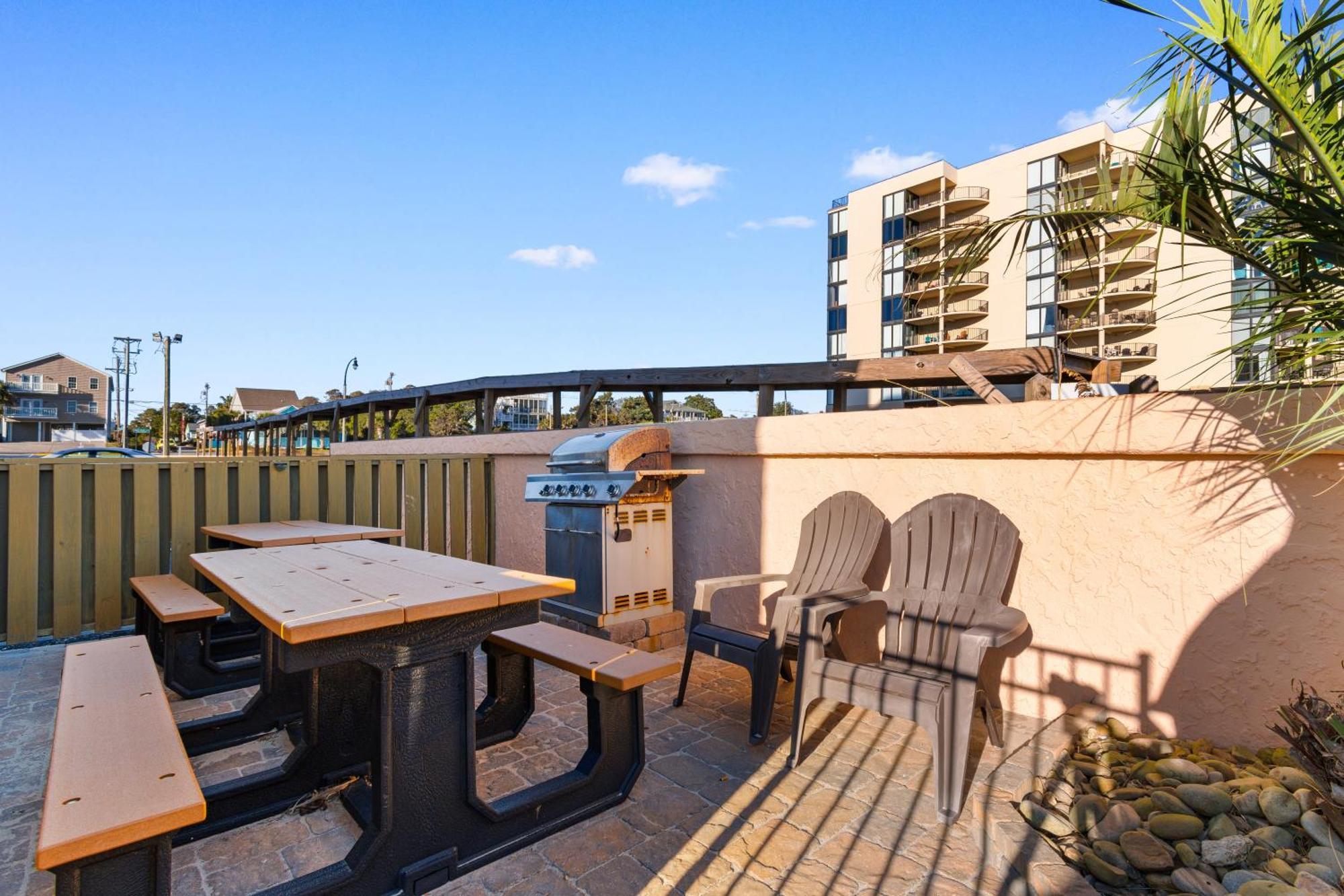 Apartment Getaway At Carolina Reef
