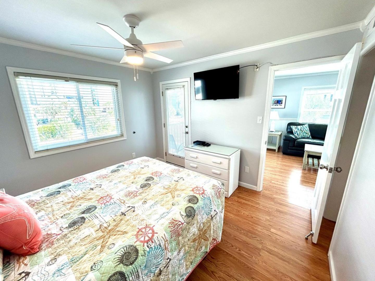 Apartment Sandy Shores I 101 *