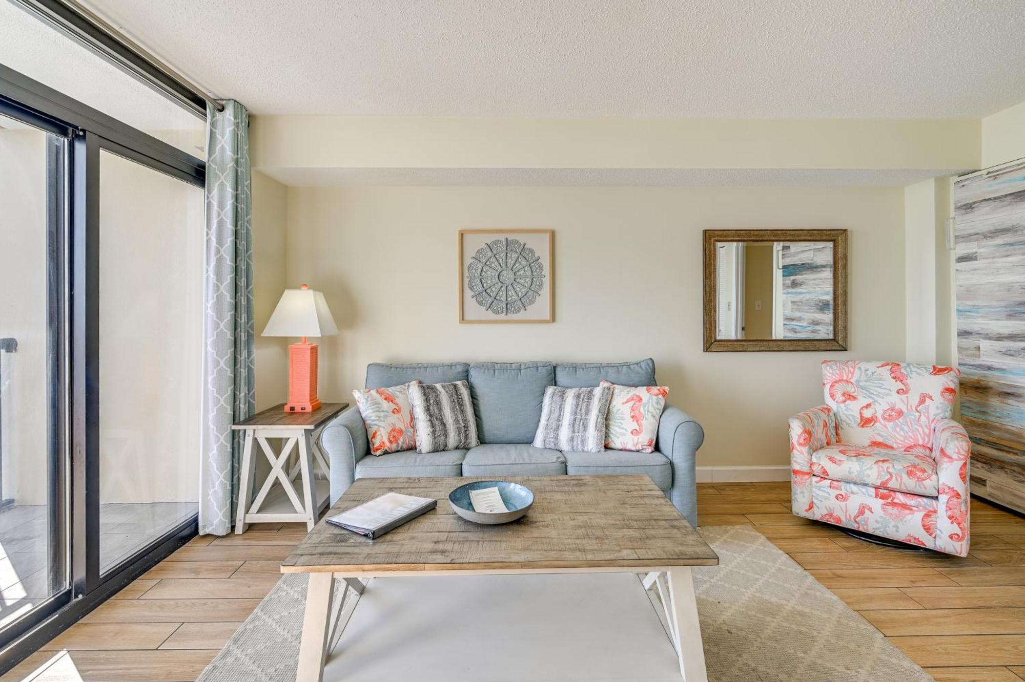 Apartment Myrtle With Oceanfront Balcony!