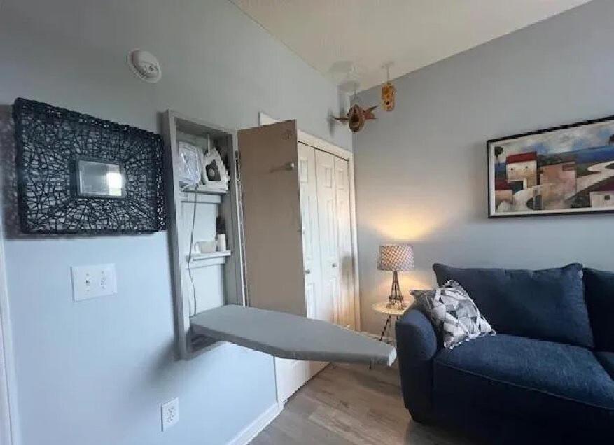 Luxury 2b2b At River Oaks Apartment