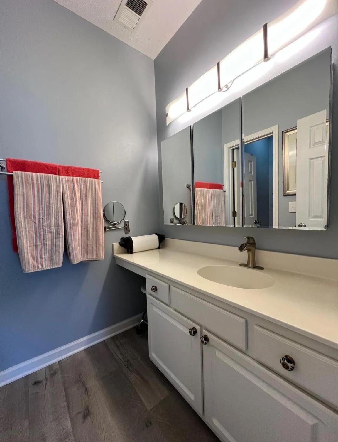 Apartment Luxury 2b2b At River Oaks *