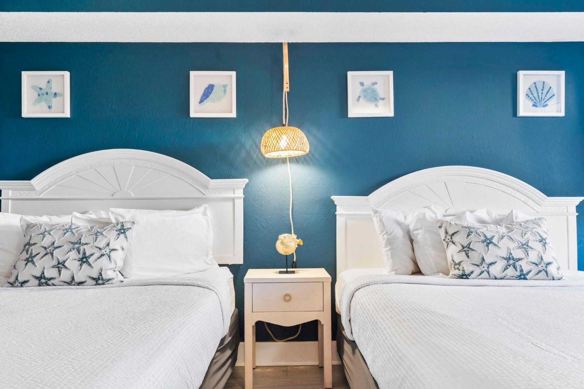 Holiday home Recently Remodeled Double Queen Condo- Oceanfront Views! Boardwalk 135