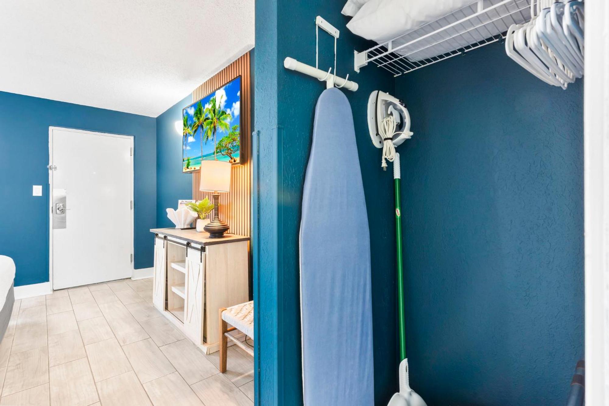 Recently Remodeled Double Queen Condo- Oceanfront Views! Boardwalk 135 Holiday home