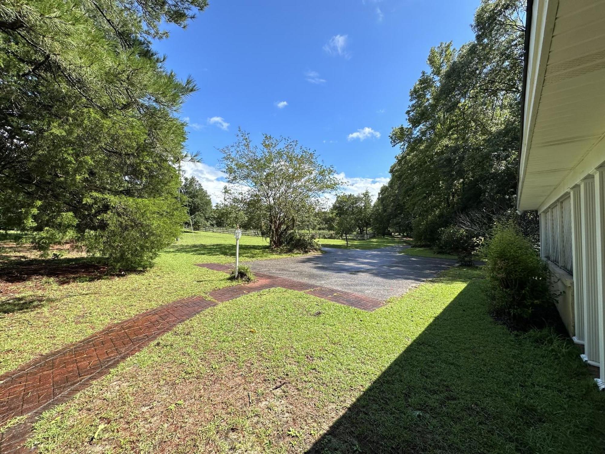 Holiday home Oz River House *